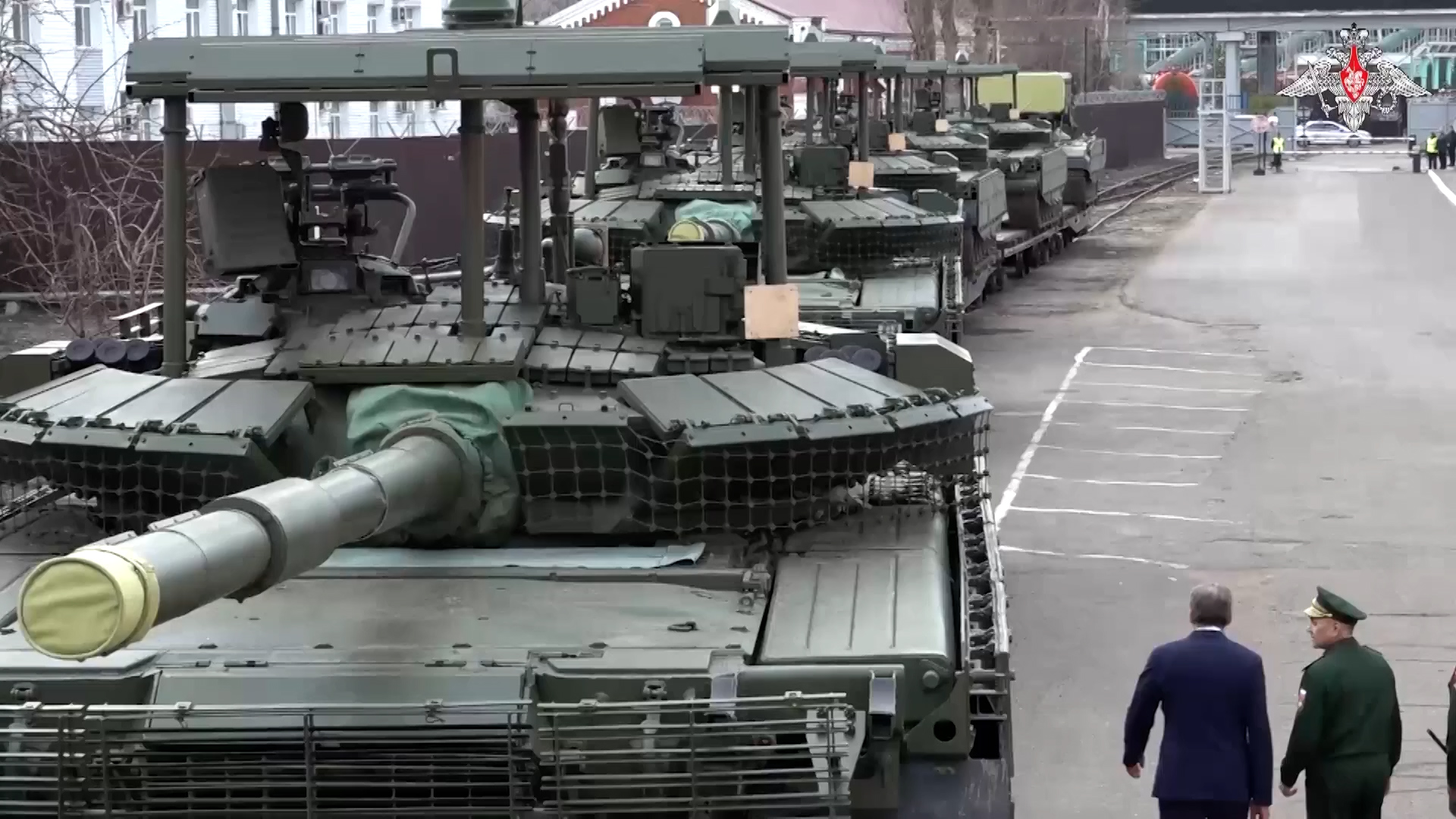 Russian defence minister Sergei Shoigu visted T-80BVM main battle tanks factory 26042024 CREDIT RussianMOD