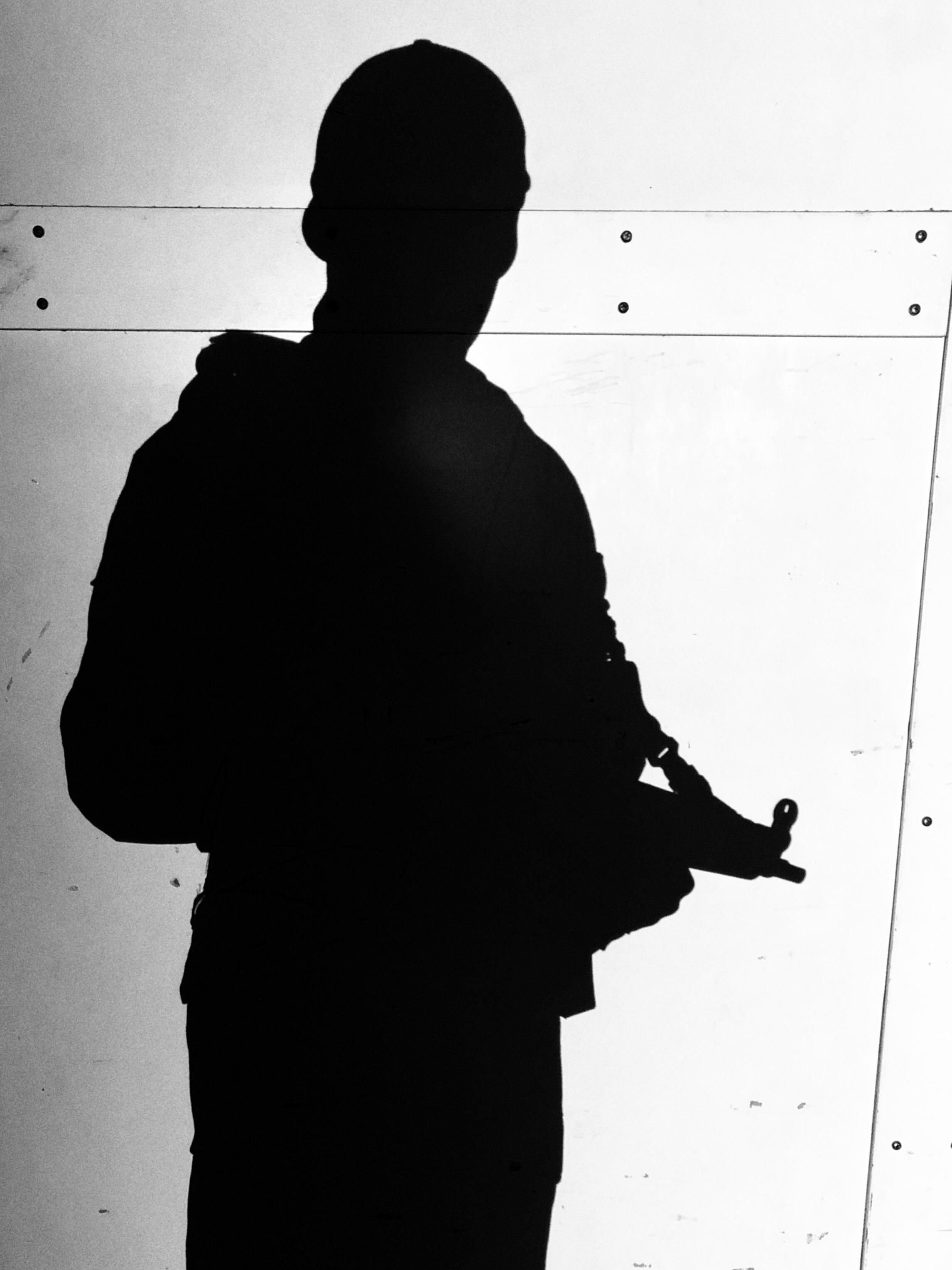 SAS operator in shadow - Alamy S2GB37