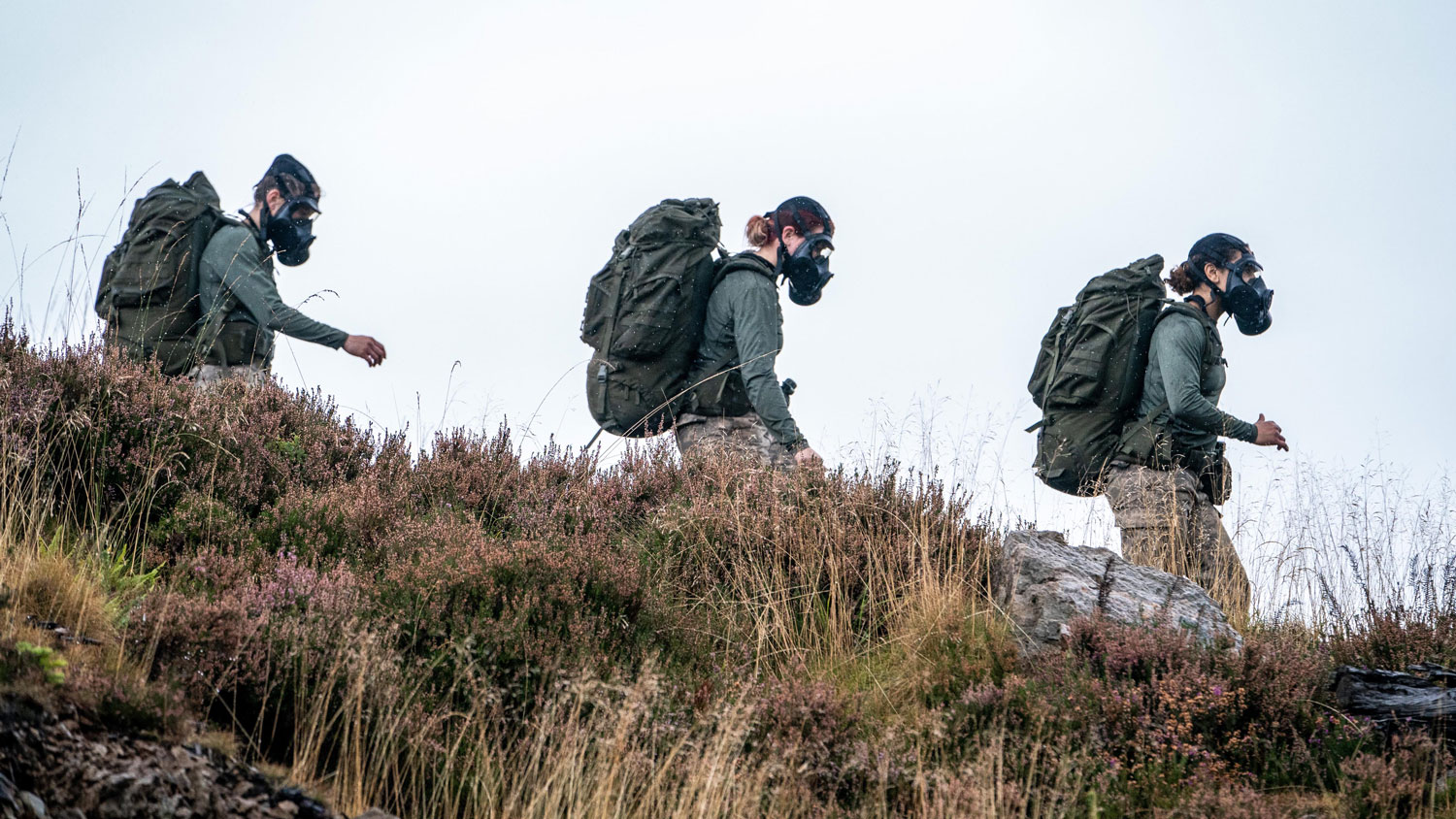 SAS Who Dares Wins Episode 4 Series 6 Gas Mask Challenge Run Credit Channel 4