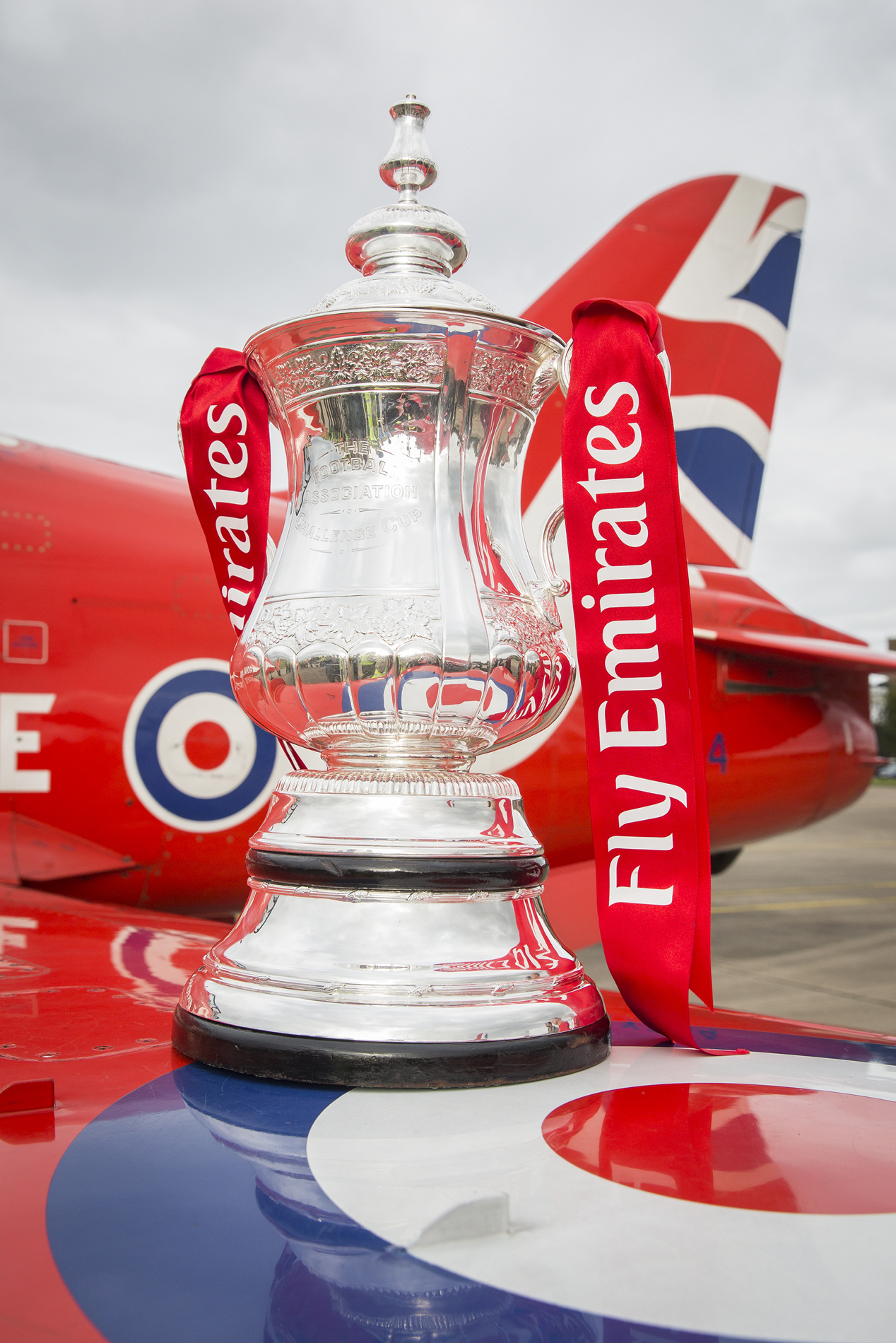 RAF Red Arrows Get A Visit From Lincoln's FA Cup Heroes