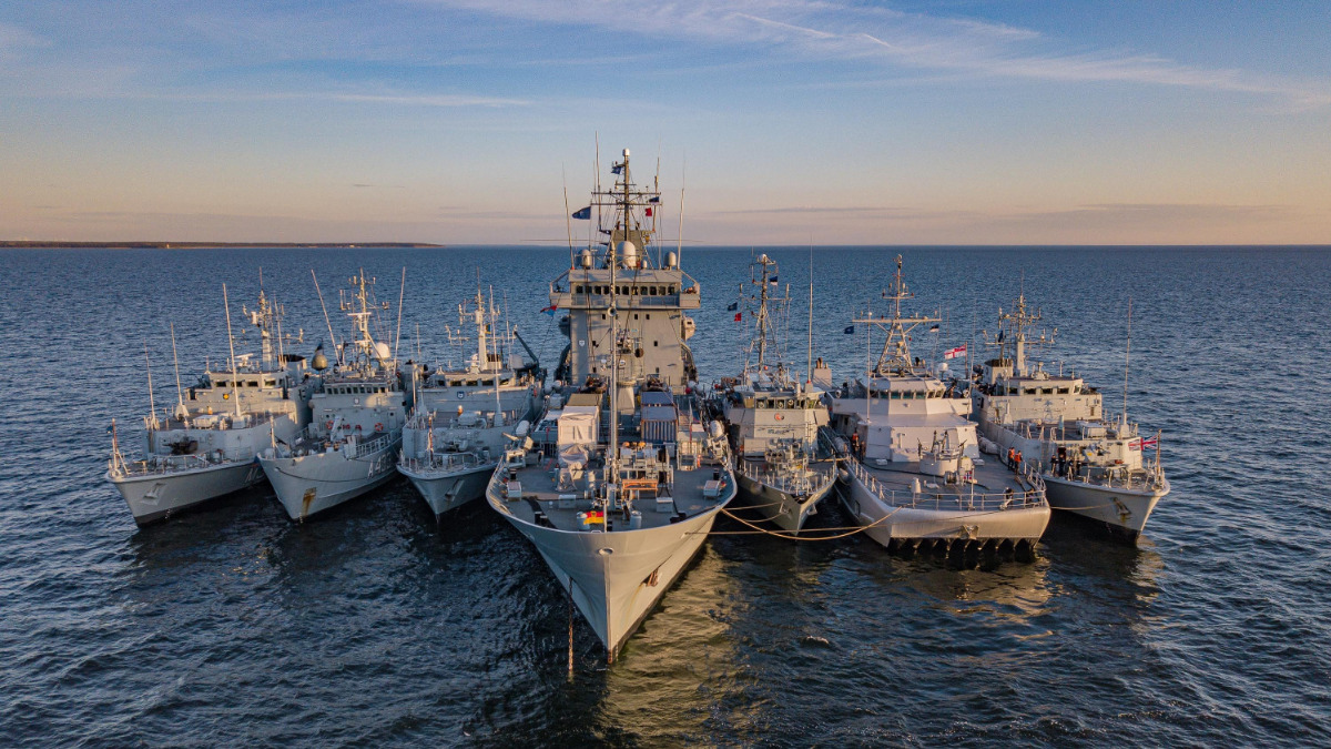 SNMCMG1 vessels pose for a photo during Estonian historical ordnance disposal operations (HODOPS) in the Baltic Sea CREDIT Royal Norwegian Navy 250520.jpg