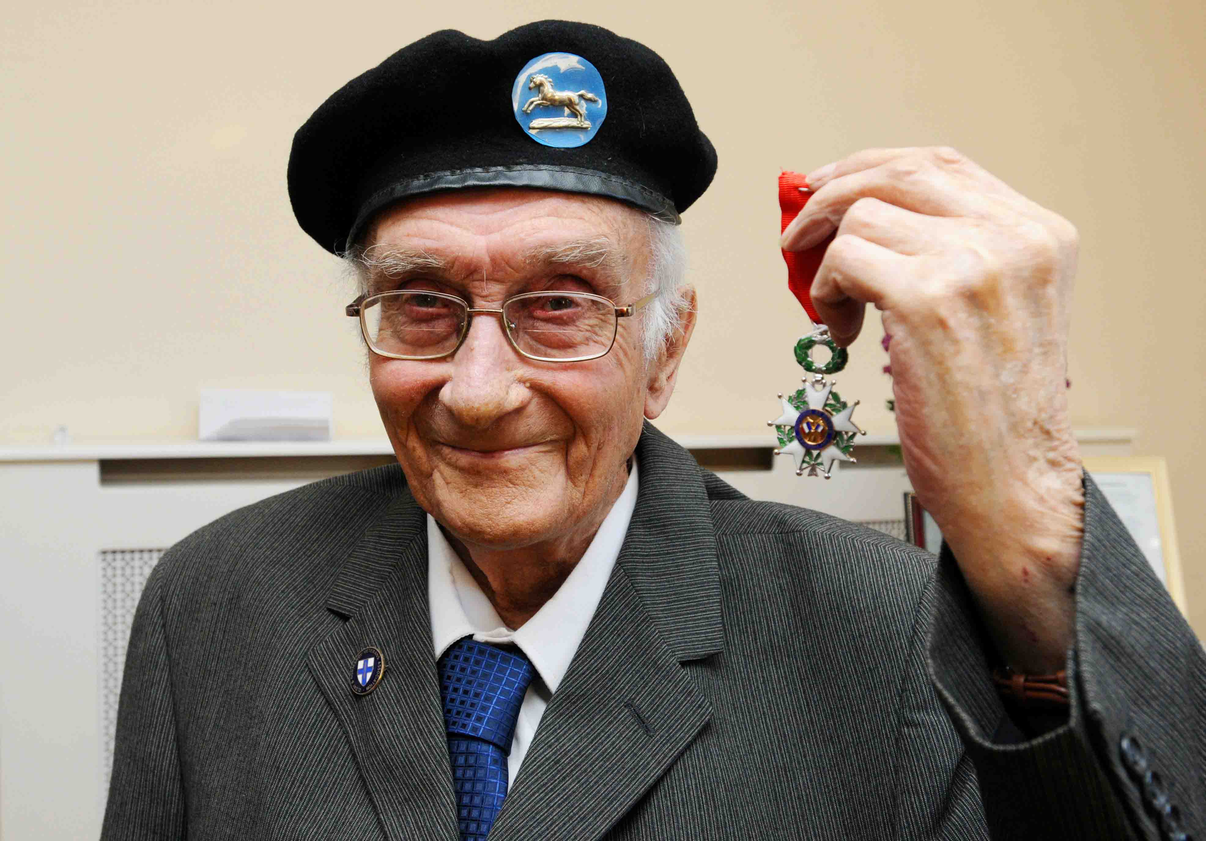 WW2 Veteran 'Blown Up' In Tank Given Top Honour WW2 Veteran 'Blown Up' In Tank Given Top Honour