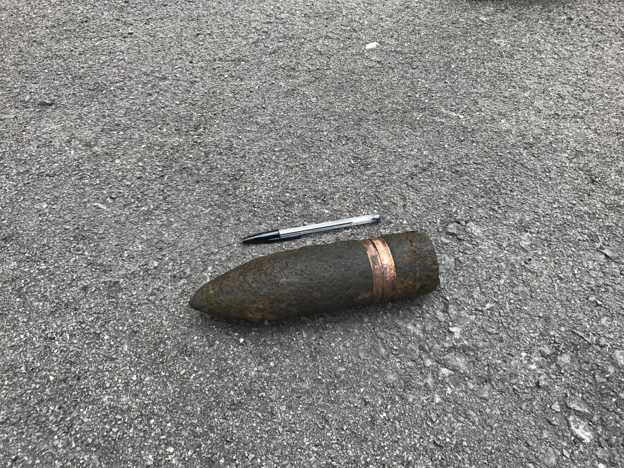 8lb armour piercing solid shot round