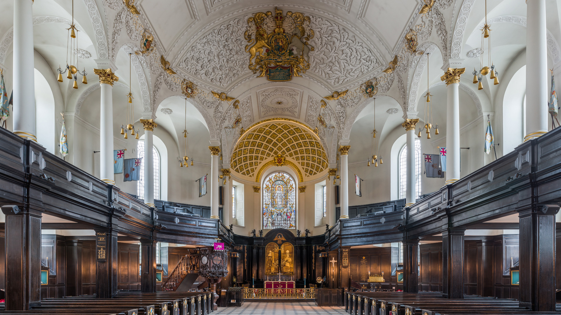 St Clement Danes Church Marks 80 Years Since Bombing