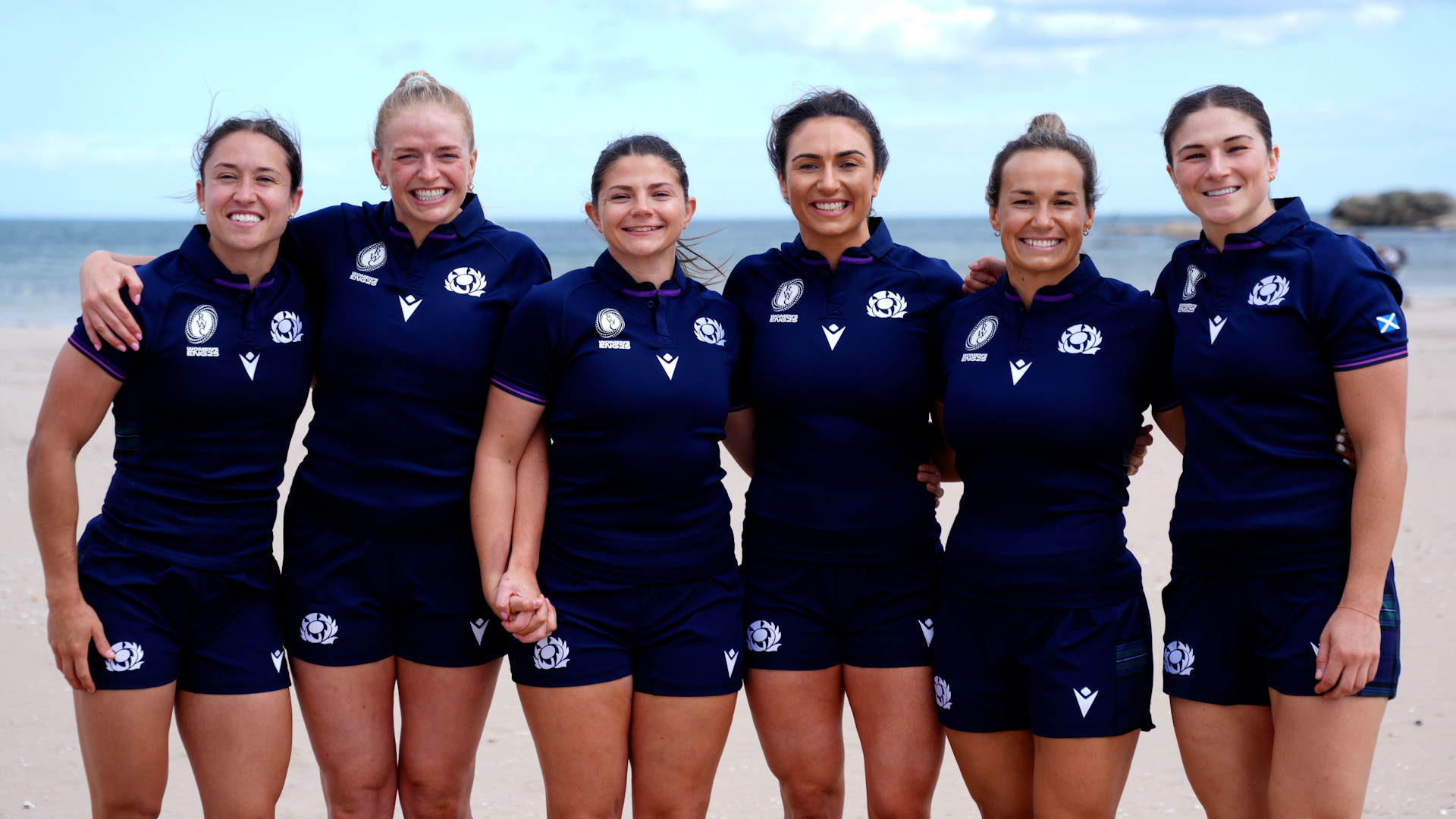 Sarah Bonar with the Scotland team ahead fo Rugby World Cup NO REUSE CREDIt PA Images.jpg