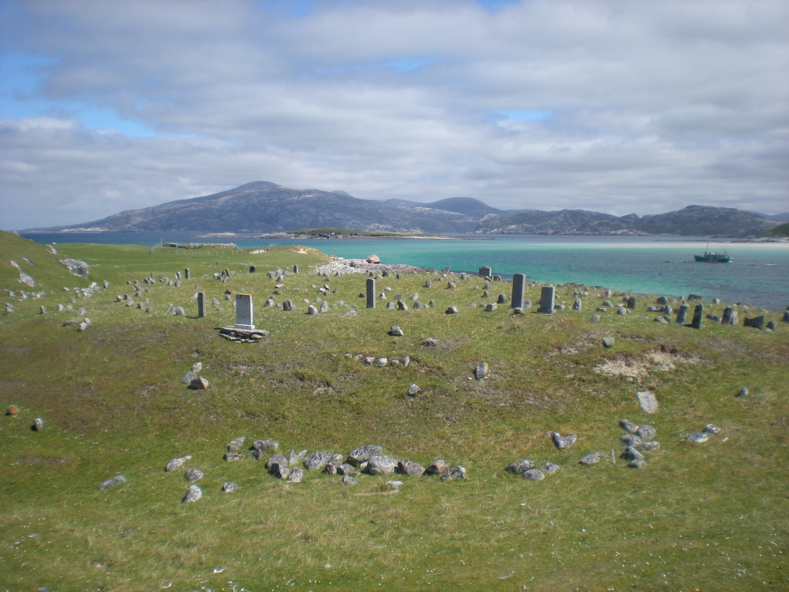 Scarp Burial Ground Two War Graves Credit Iain Anderson Twitter @IainGAnderson