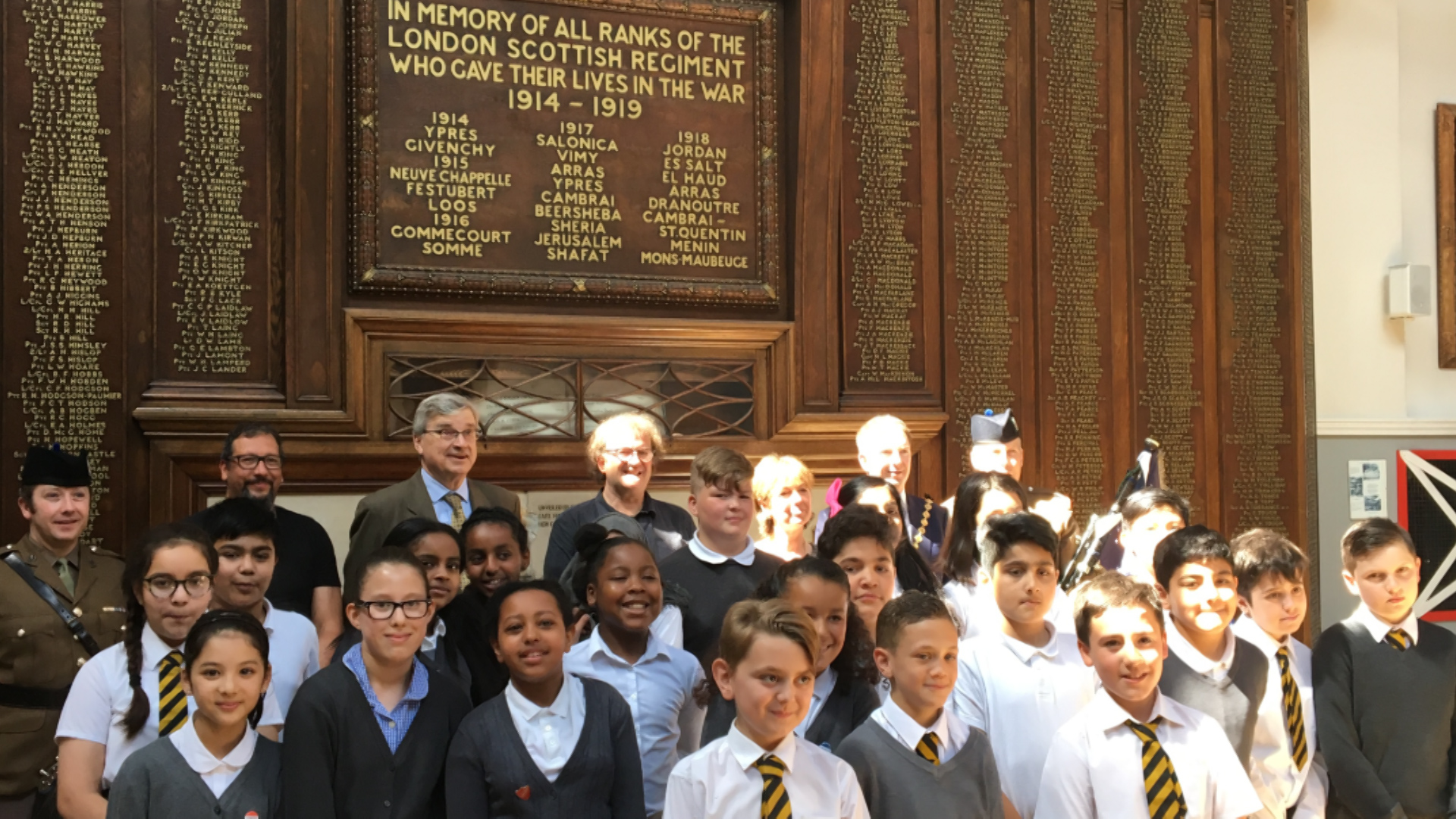 Children Create Statues To Commemorate WWI Centenary