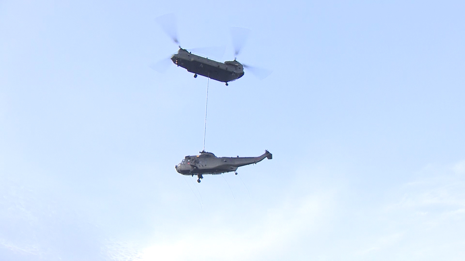 Sea King Gift Is Airlifted To Norway By Chinook BFBS 171218.jpg