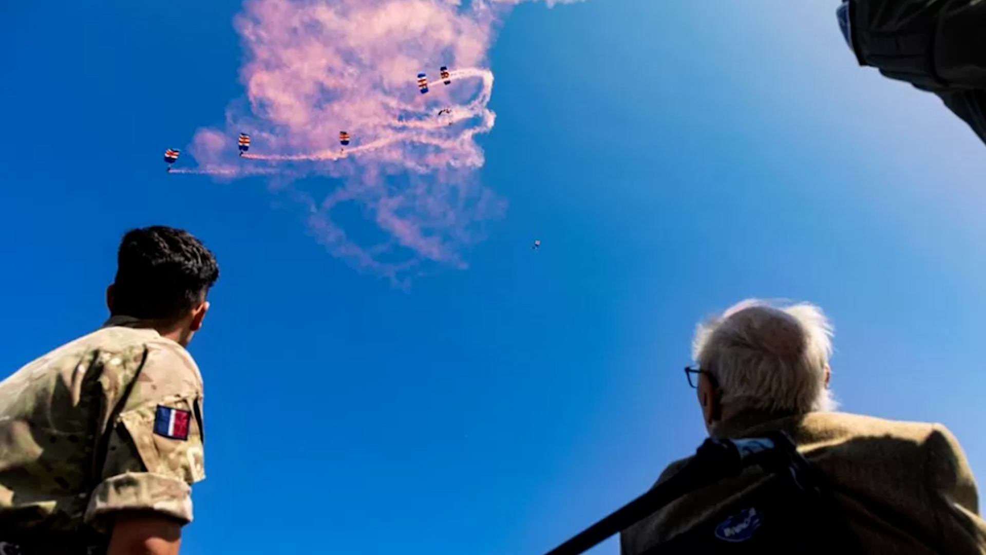 Second World War veteran Mr Bill Shepherd took the salute from the RAF Parachute Display Team 22072023 CREDIT RAF