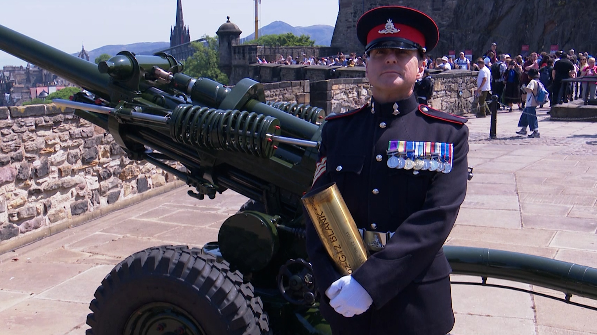 Sergeant Dave Beveridge is in charge of firing the iconic One o'clock Gun daily 15062023 CREDIT BFBS