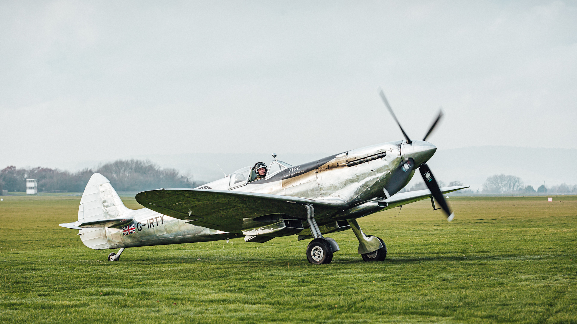 Silver spitfire restored 051219 CREDIT Silver Spitfire.jpg 