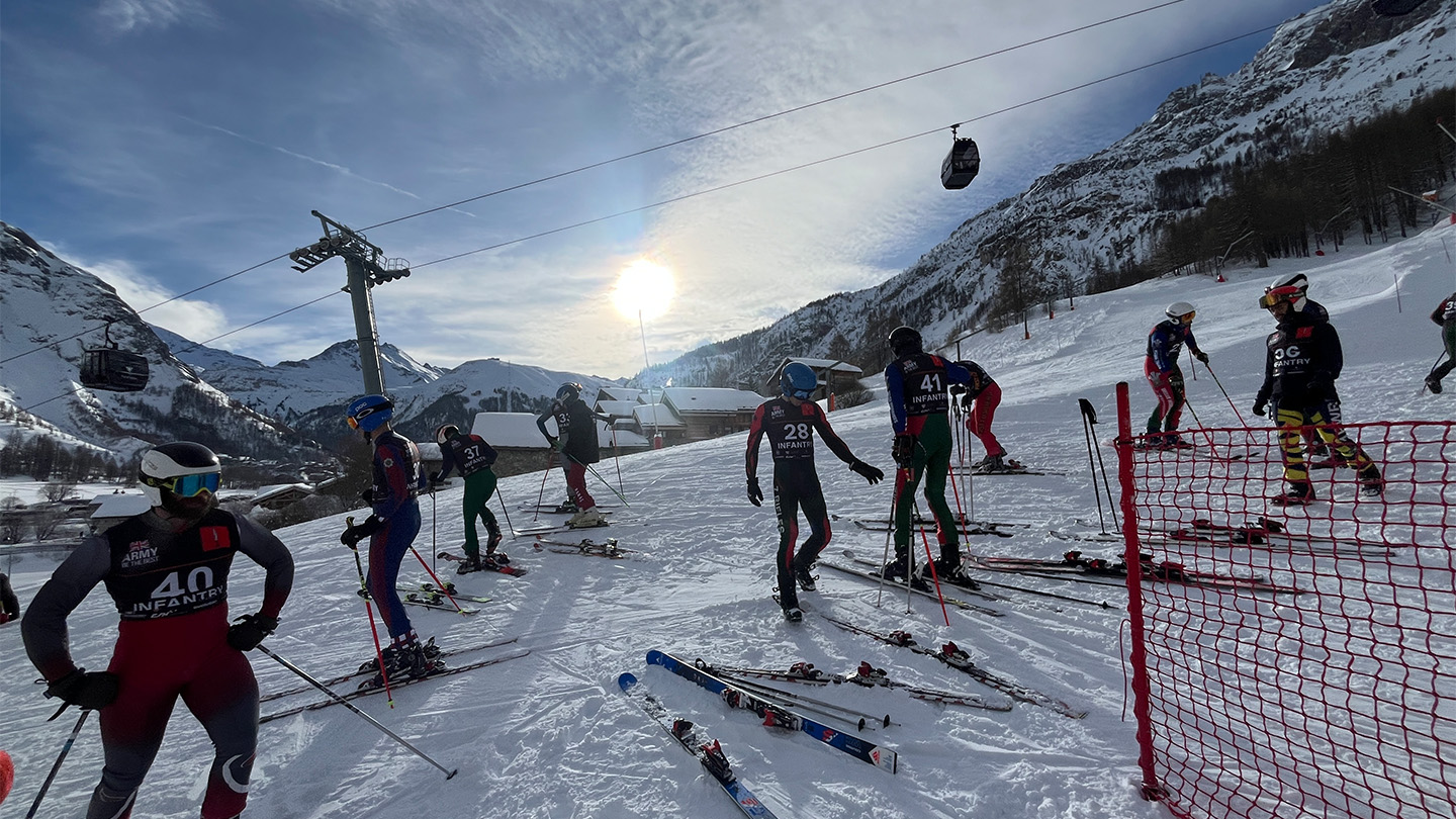 Army skiing