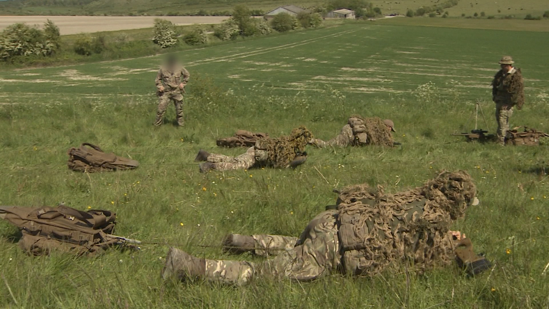 Snipers carrying drag bags 230919 CREDIT BFBS.jpg