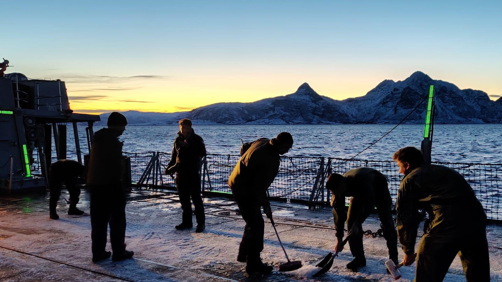 Royal Navy joins Norway's biggest maritime exercise and test would-be ...