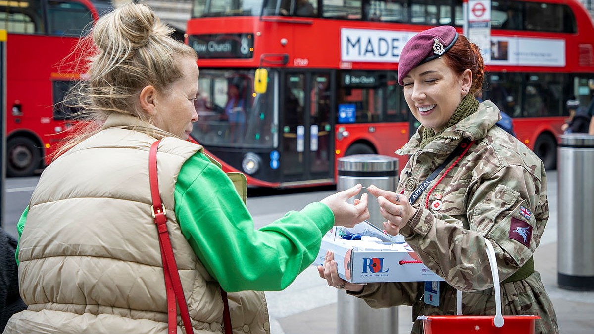 Soldiers collecting donations for RBL's London Poppy Day 04112021 Credit MOD.jpg
