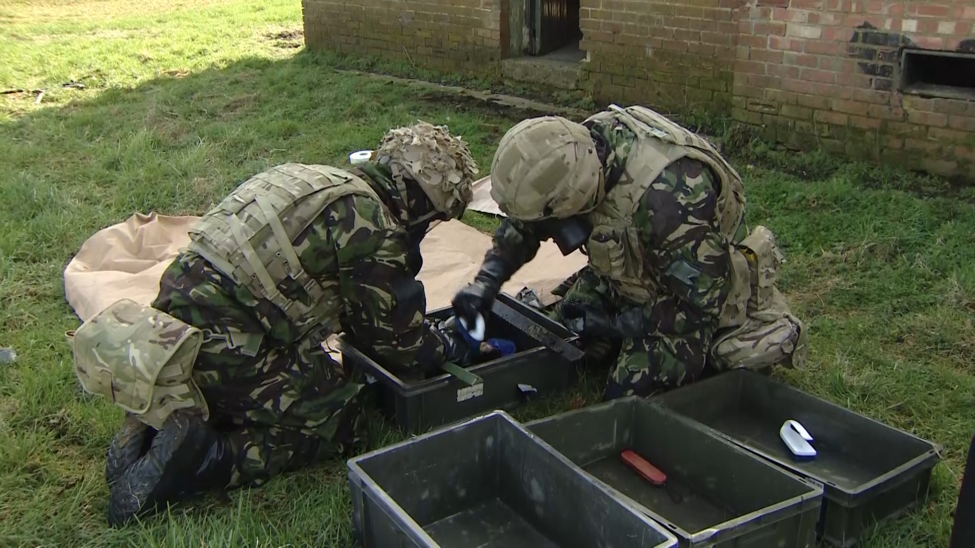 Soldiers prepare for Ex Wildjack Fire200319 CREDIT BFBS.jpg 