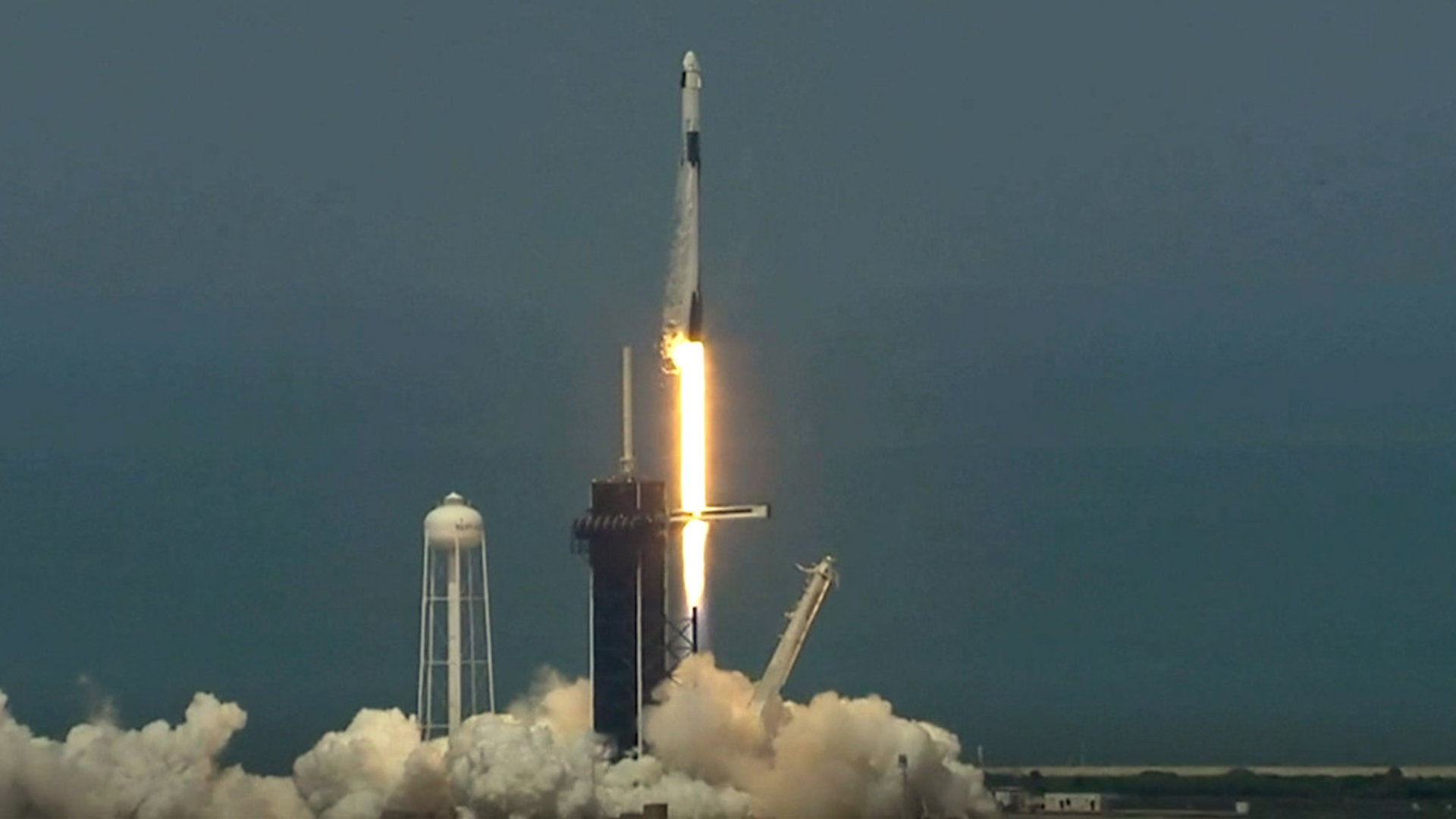 SpaceX NASA launch from florida 300520 CREDIT NASA.jpg