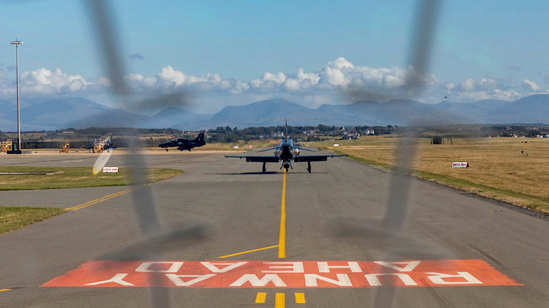 Students from XXV Sqn at RAF Valley, Holyhead, practicing close formation in Hawk T2 aircraft 20012020 CREDIT MOD Crown Copyright