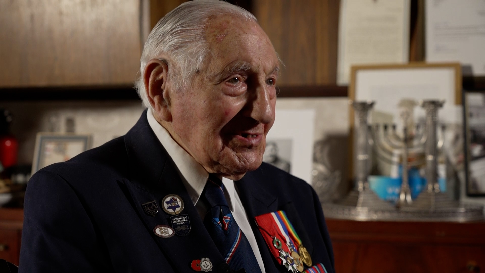 Second World War veteran Mervyn Kersh, 101, said he speaks to schoolchildren "so that the next generation does not have to go through the same thing"