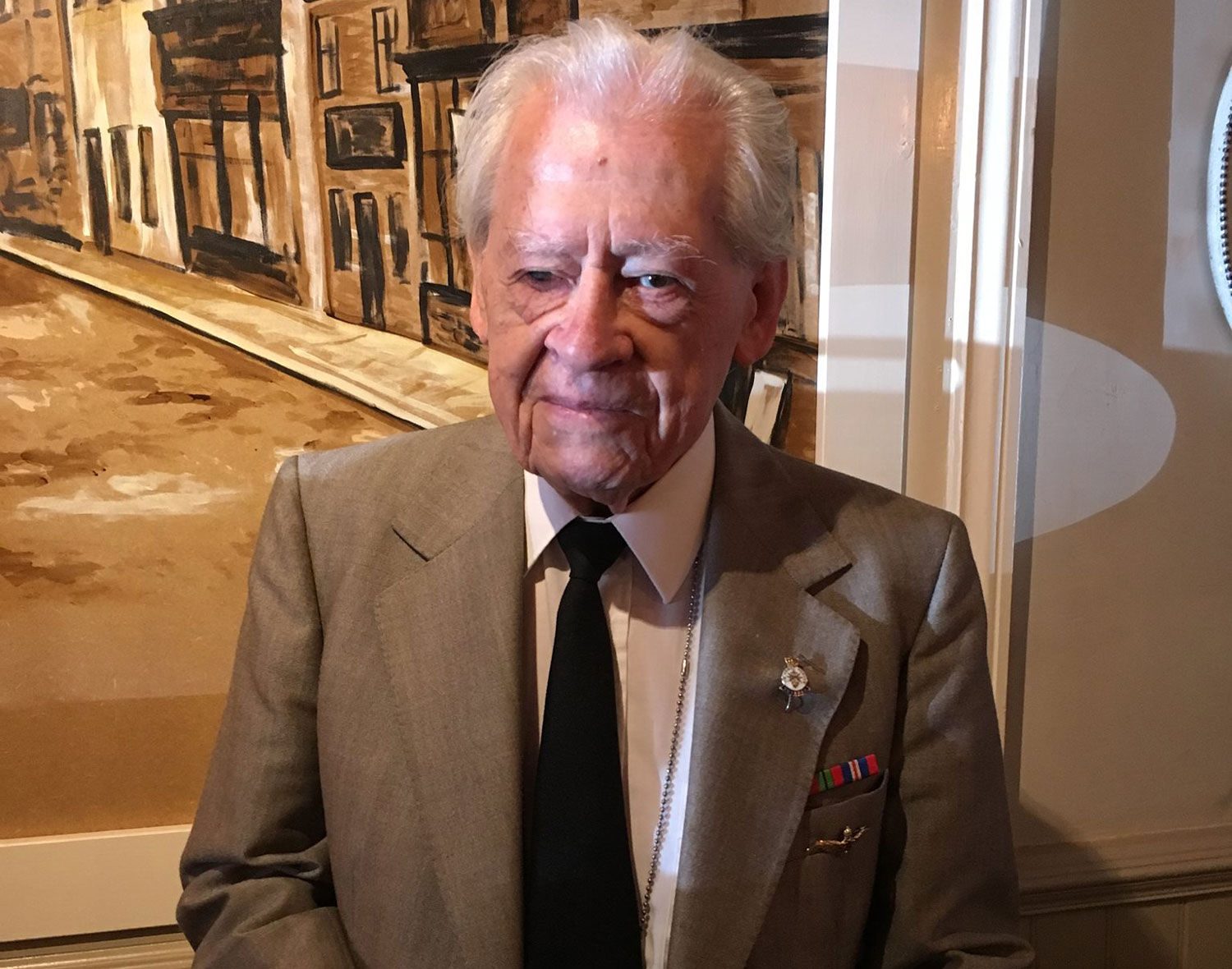 Thousands Thank Lonely Veteran After Facebook Post Goes Viral Thousands Thank Lonely Veteran After Facebook Post Goes Viral