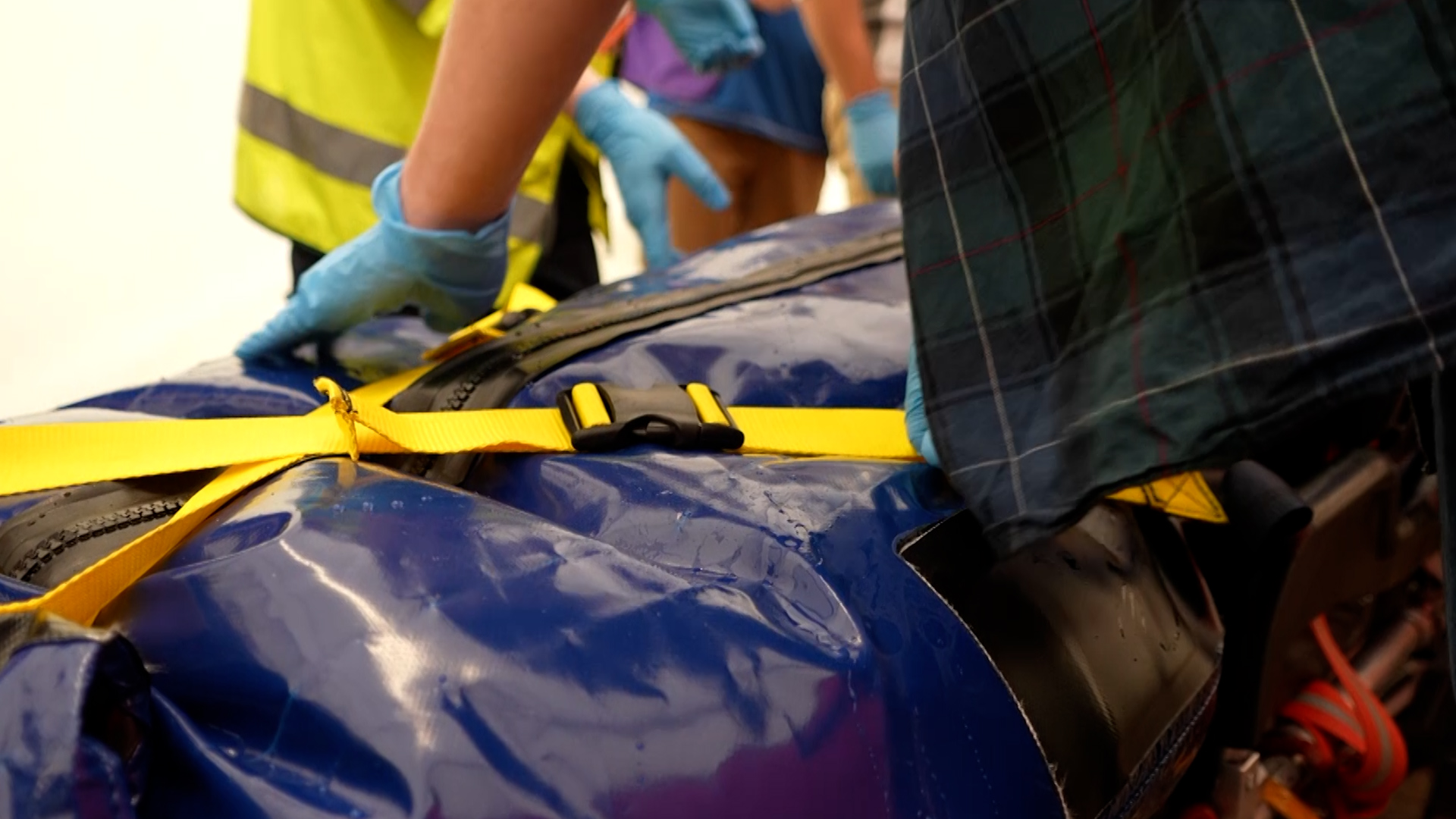 The I-CWIK, ice body bag has waterproof zips, adjustable volume and carry straps