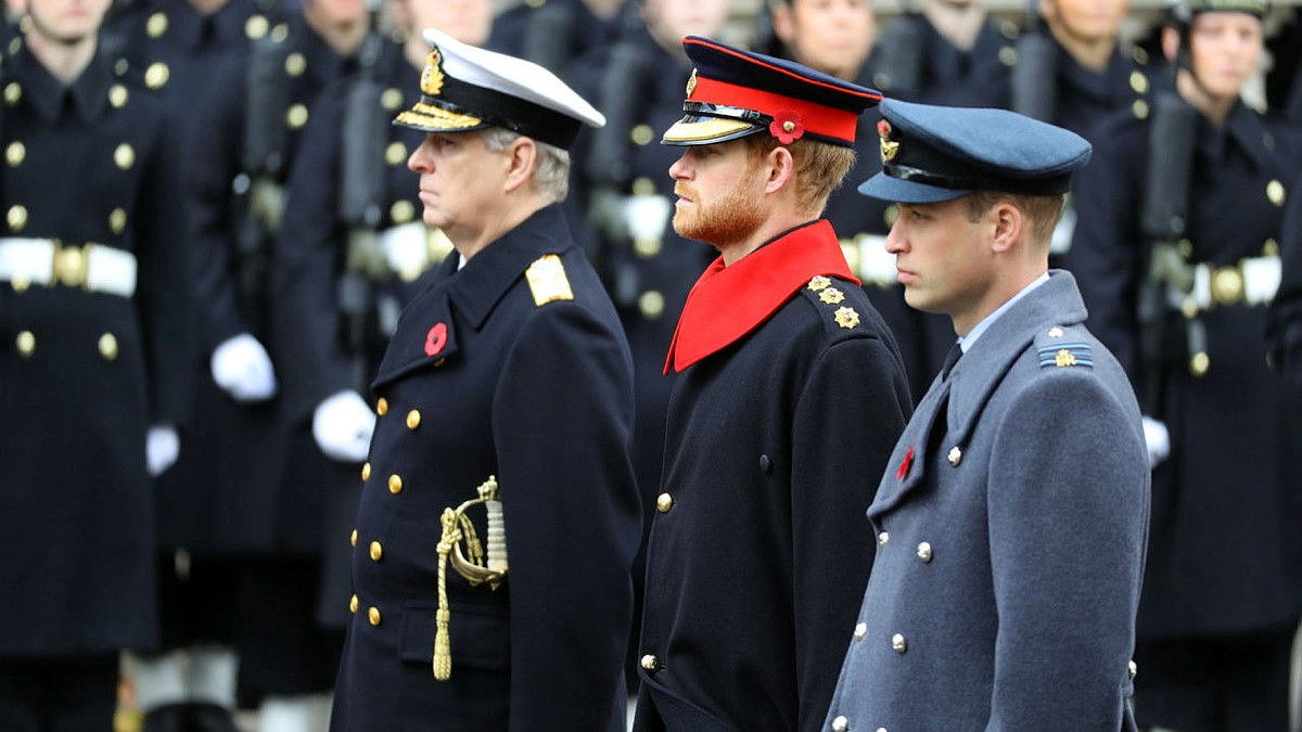 The nationally observed two-minute silence, and the laying of wreaths at the Cenotaph, commemorates those Servicemen and women killed in all conflicts since the First World War Nov 2017