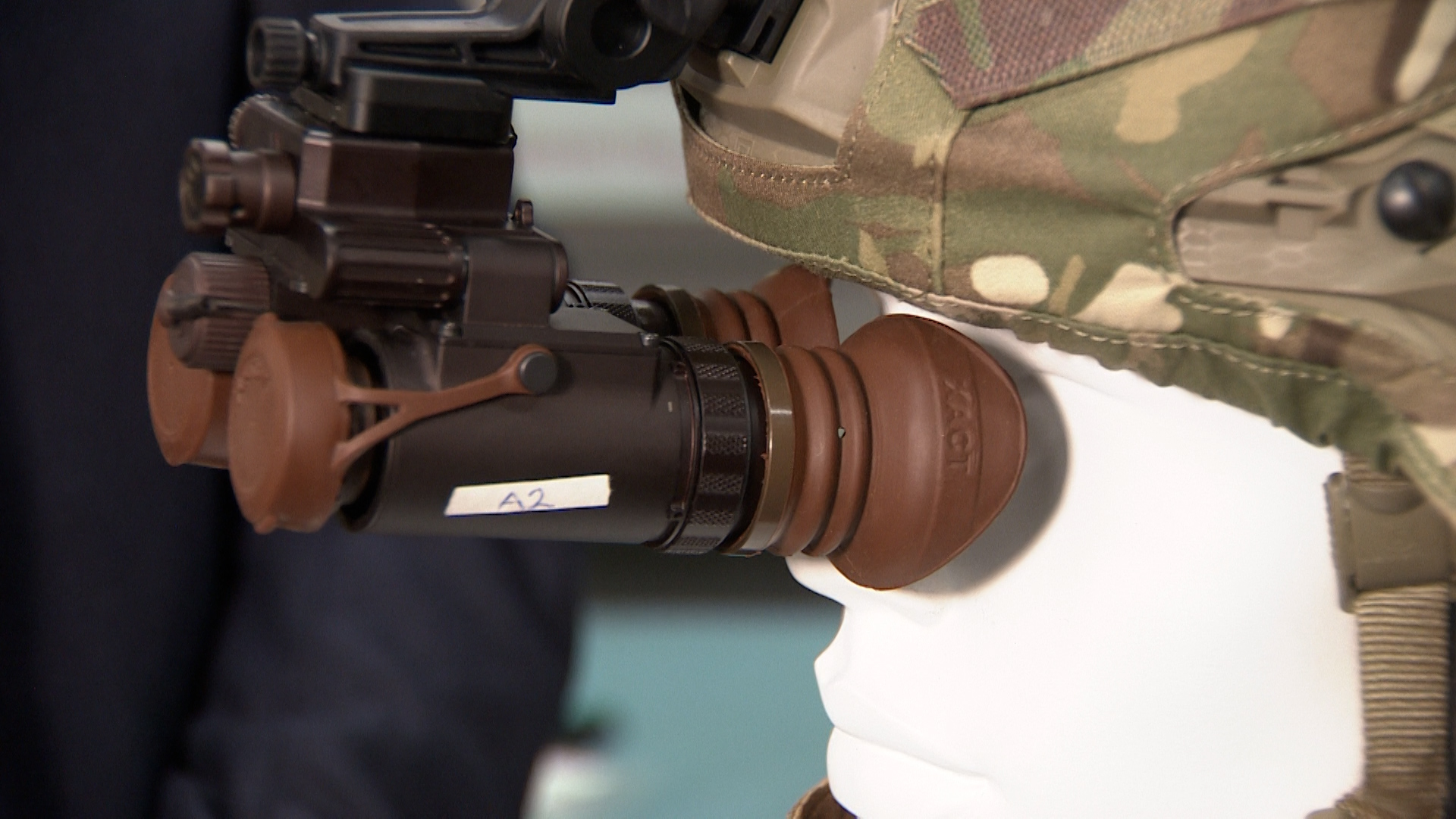 The new XACT nv33 binoculars
