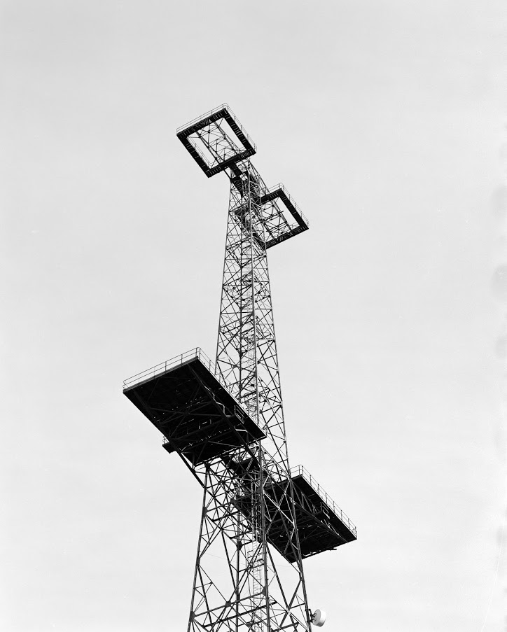 The Chain Home Transmitter Tower in Essex is 110 metres tall and the only complete tower of its kind still standing in the British Isles (Picture: Historic England Archive).