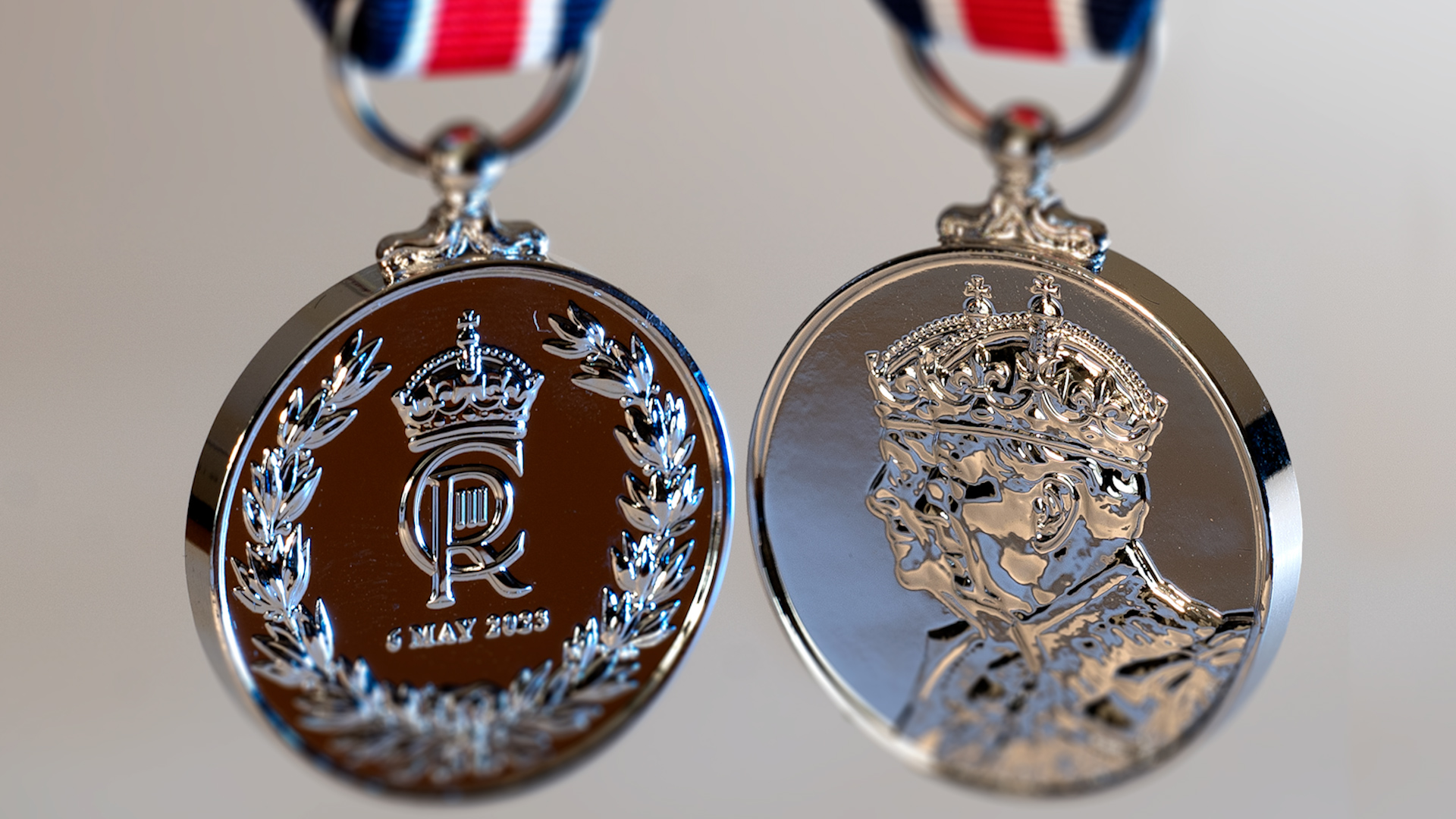 The newly unveiled design of the coronation medal to be given to 400,000 people 050523 CREDIT DCMS.jpg