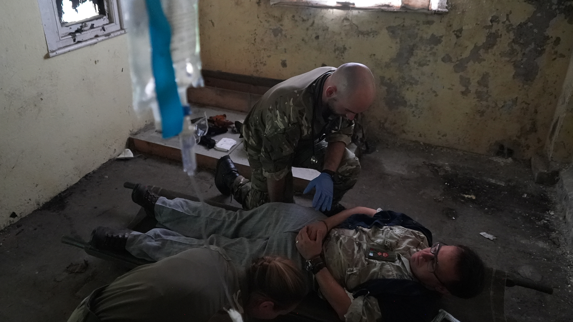 The trainee Defence doctors get to work on an injured lieutenant colonel