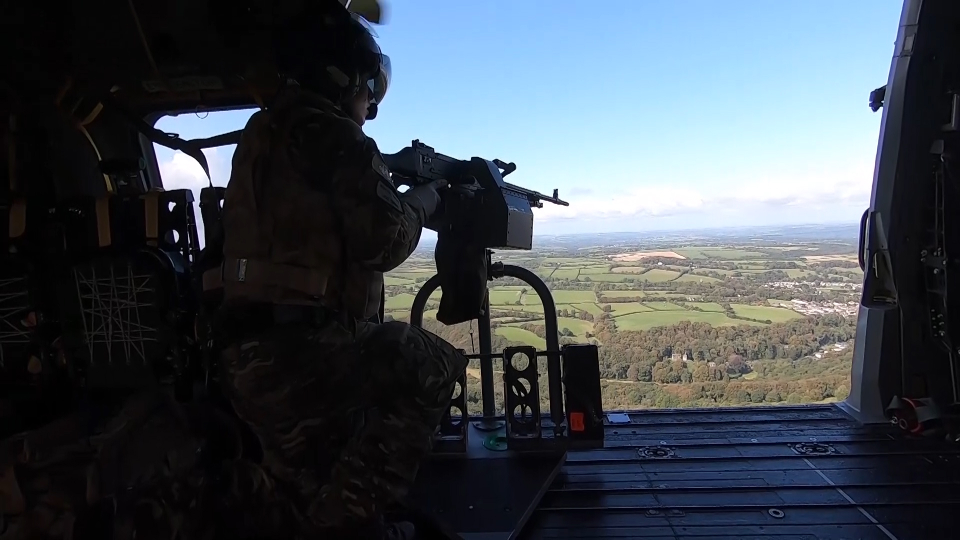 Training during Ex Merlin Storm 300919 CREDIT Commando Helicopter Force.jpg 
