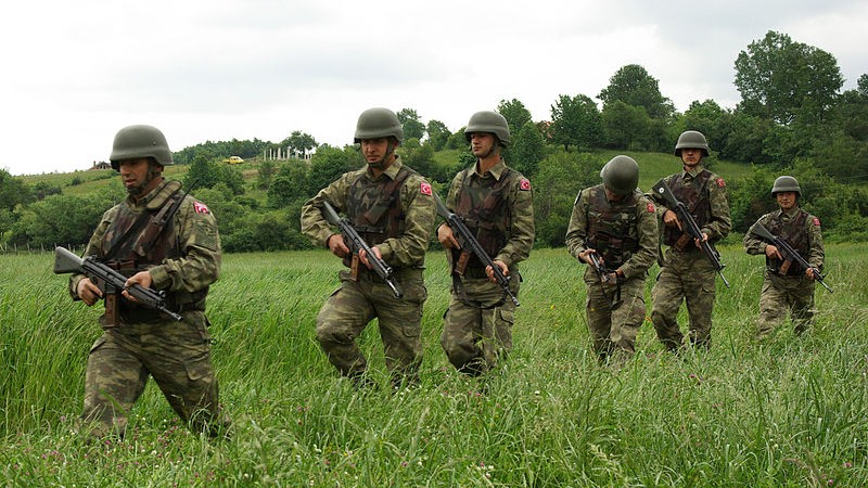 Turkish soldiers on exercise in Kosovo
