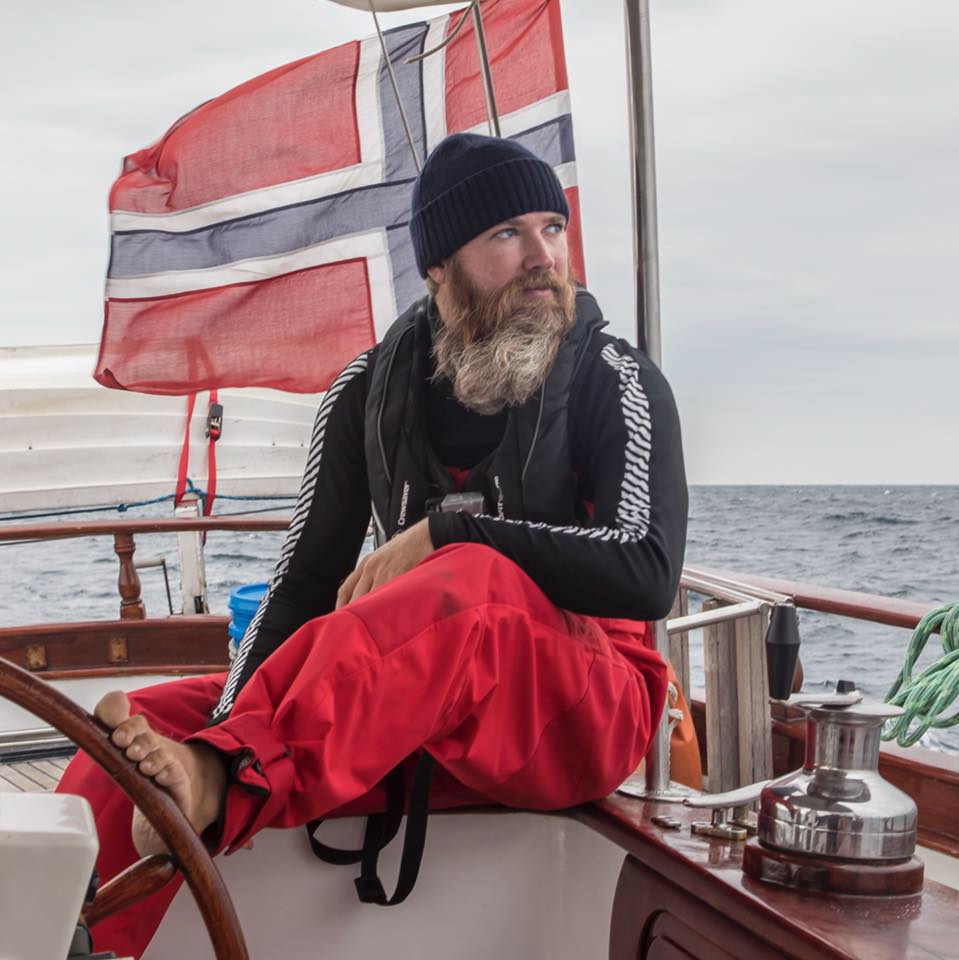 Jan from Norway takes control of the tiller (image: Turn to Starboard)