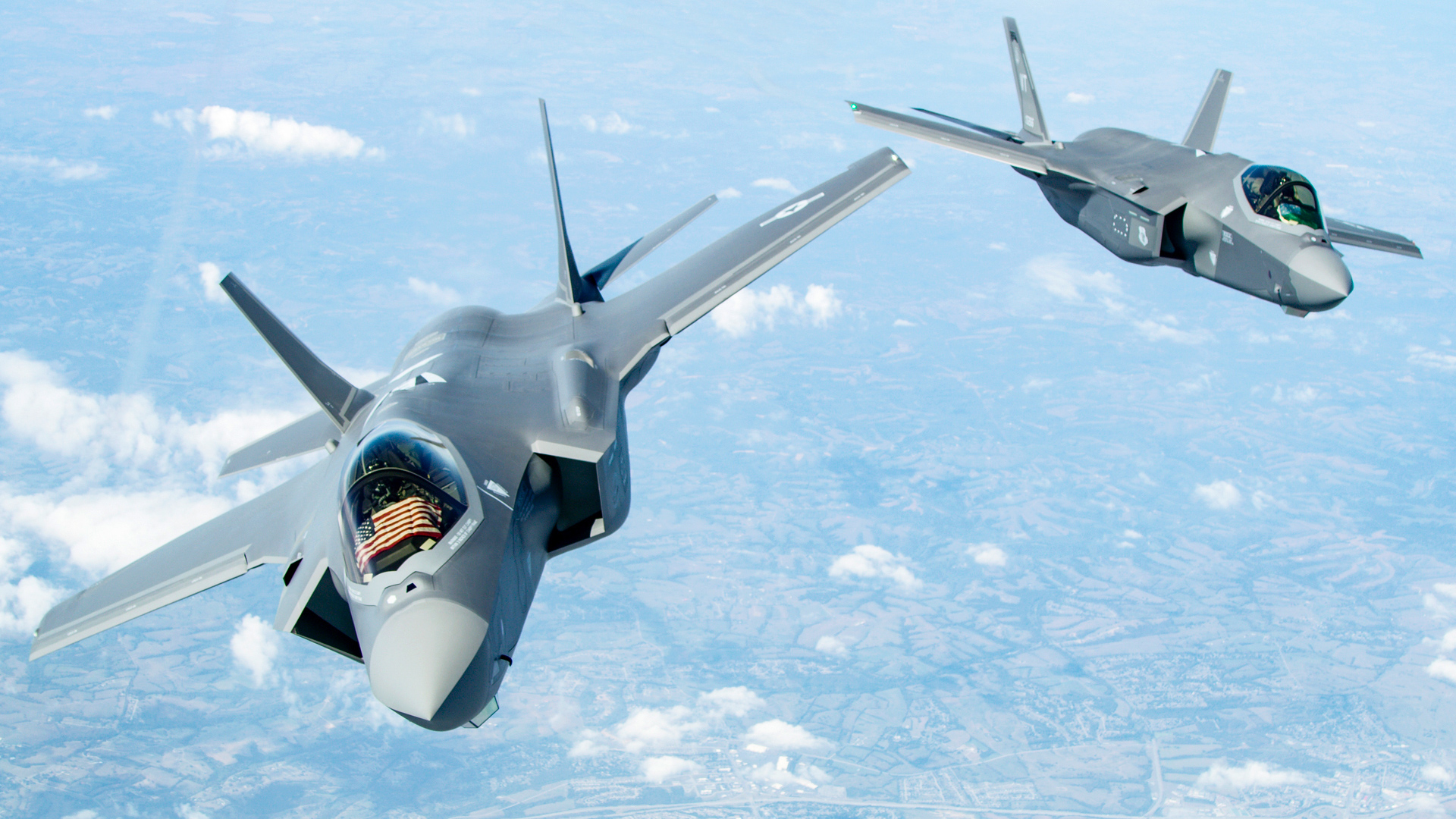 Two US F-35 Lightning II’s bank after refuelling
