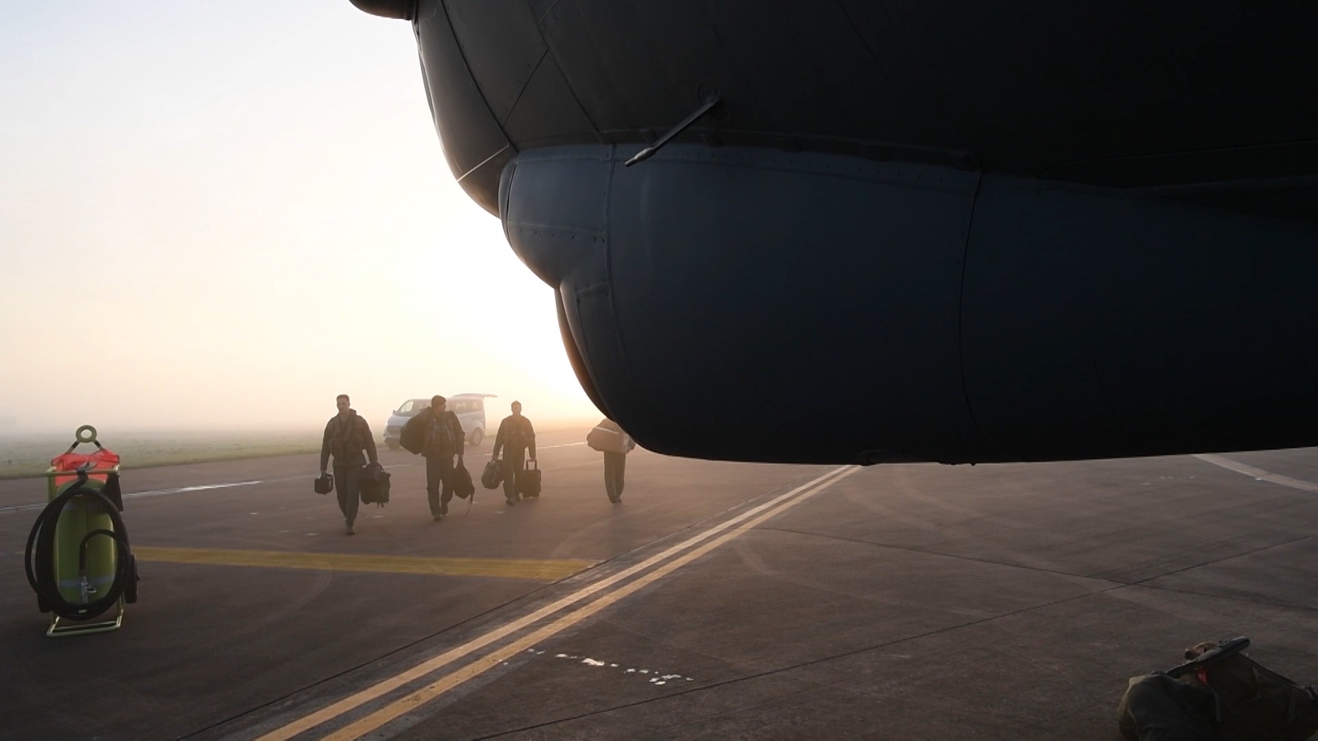 US B52 crew at RAF Fairford 081119 CREDIT BFBS.jpg 