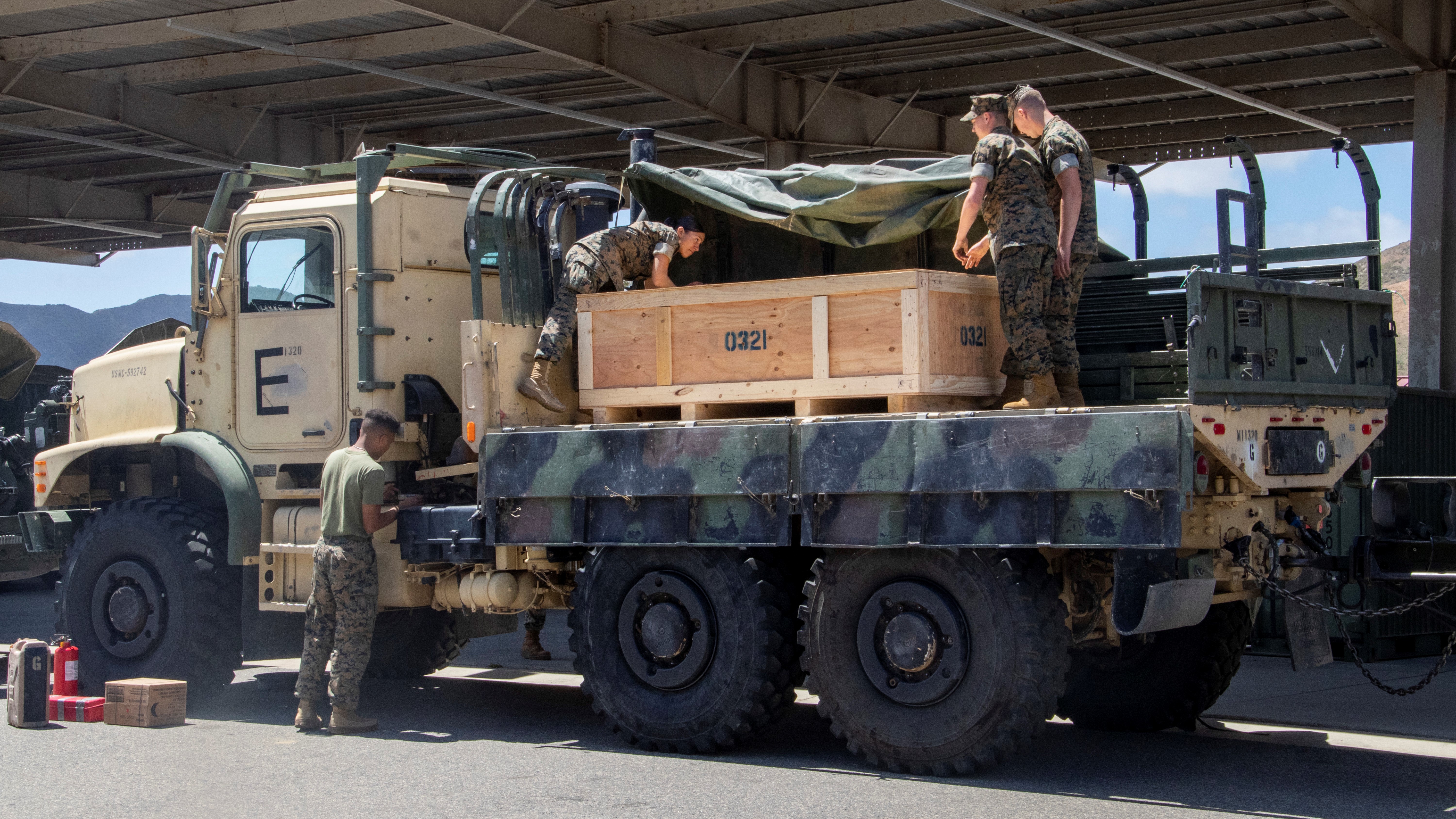 US Marines stow a crate with M777 howitzer stock Presidential Drawdown of security assistance to meet urgent Ukrainian needs 20042022 CREDIT US Dept of Defence.jpg