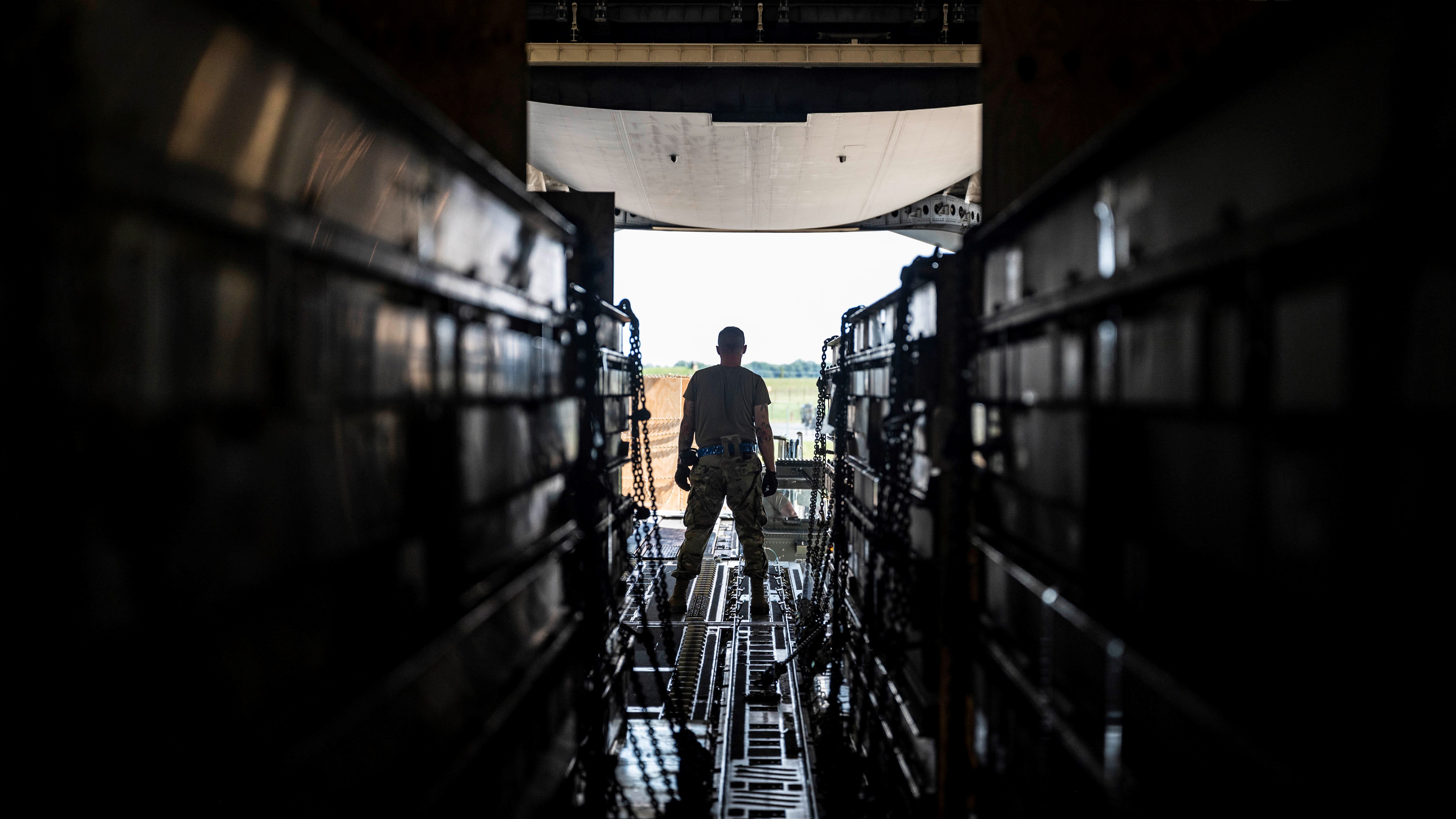 US cargo bound for Ukraine onto a C-17 Globemaster III during a security assistance mission 14092022 CREDIT US Dept of Def