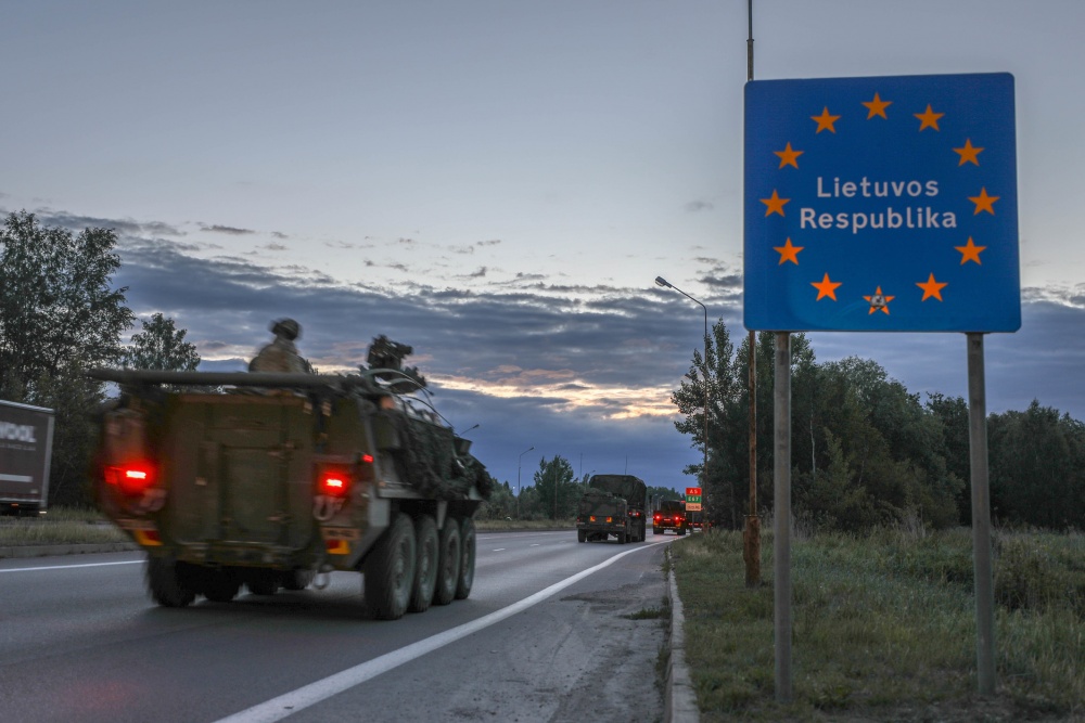 US personnel cross border into Lithuania into Poland