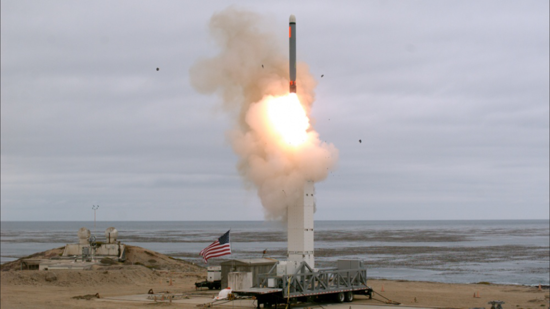 US tests cruise missile on San Nicolas island (Picture: US Department of Defense).