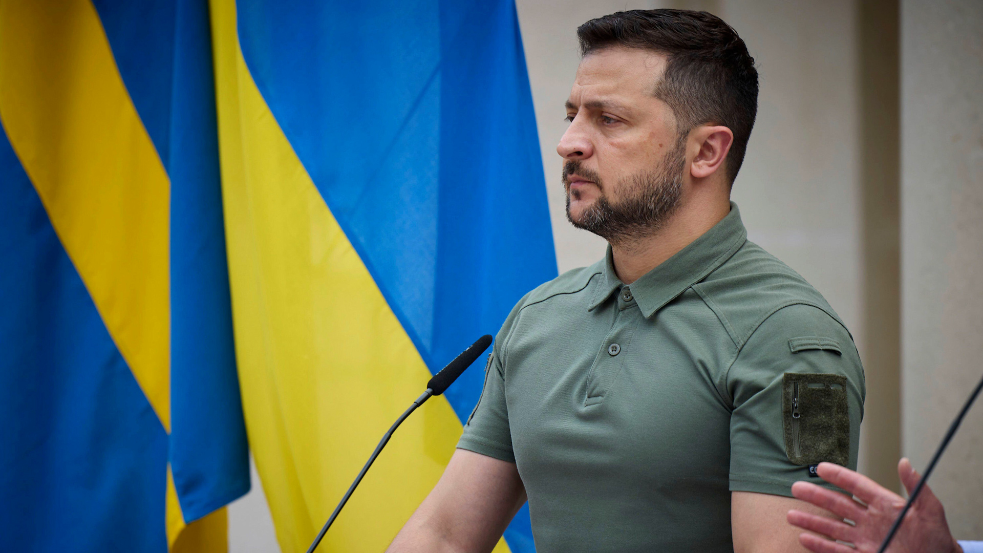 Ukrainian President Volodymyr Zelenskyy, press conference hosted by Swedish Prime Minister Ulf Kristersson atHarpsund country retreat Image ID 2RHY9J4 190823 CREDIT Pool Photo Ukrainian Presidential Press Office Alamy Live News