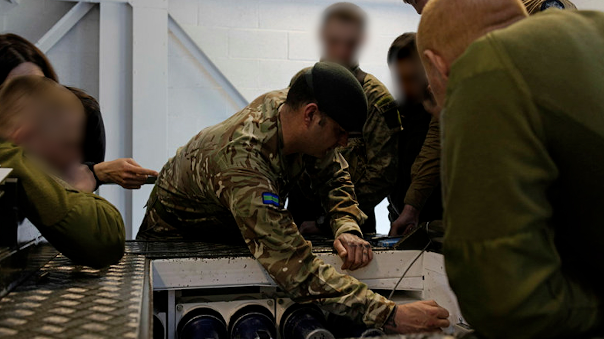 Ukrainian Troops complete Challenger 2 training in the UK 260323 CREDIT MOD.jpg