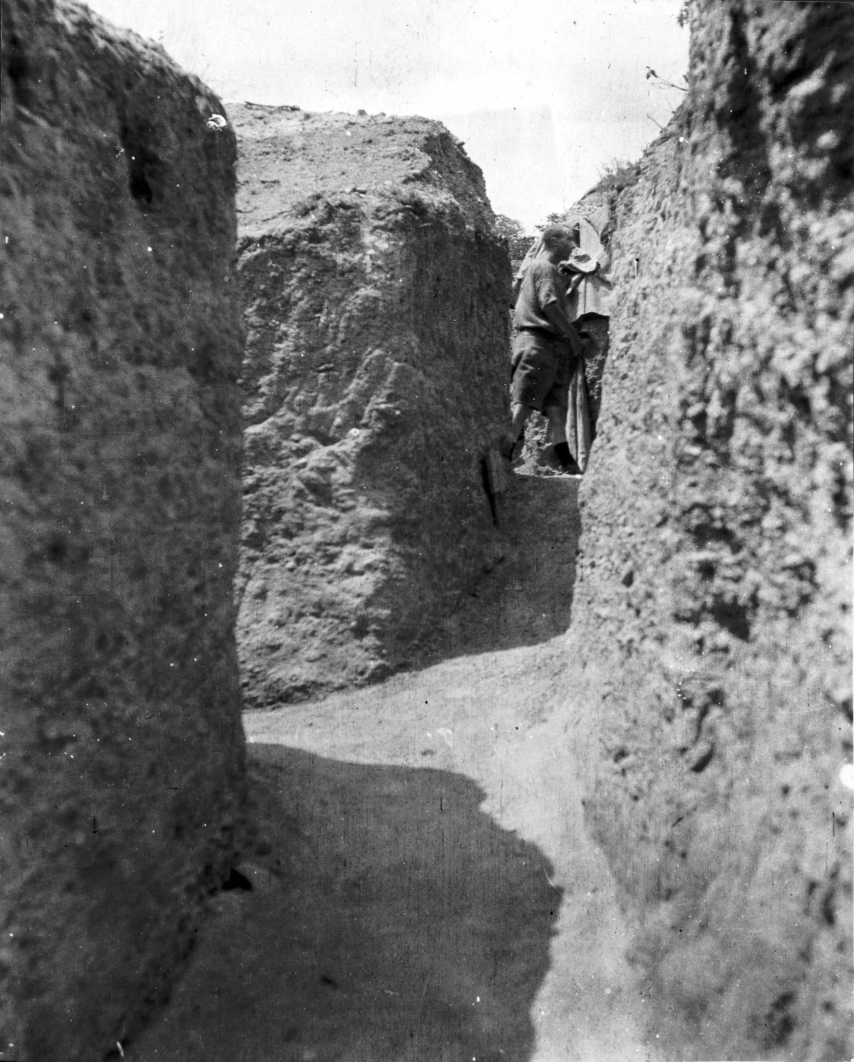 View along trenches, Russell's Top, Gallipoli, Turkey, 1915 by National Library NZ
