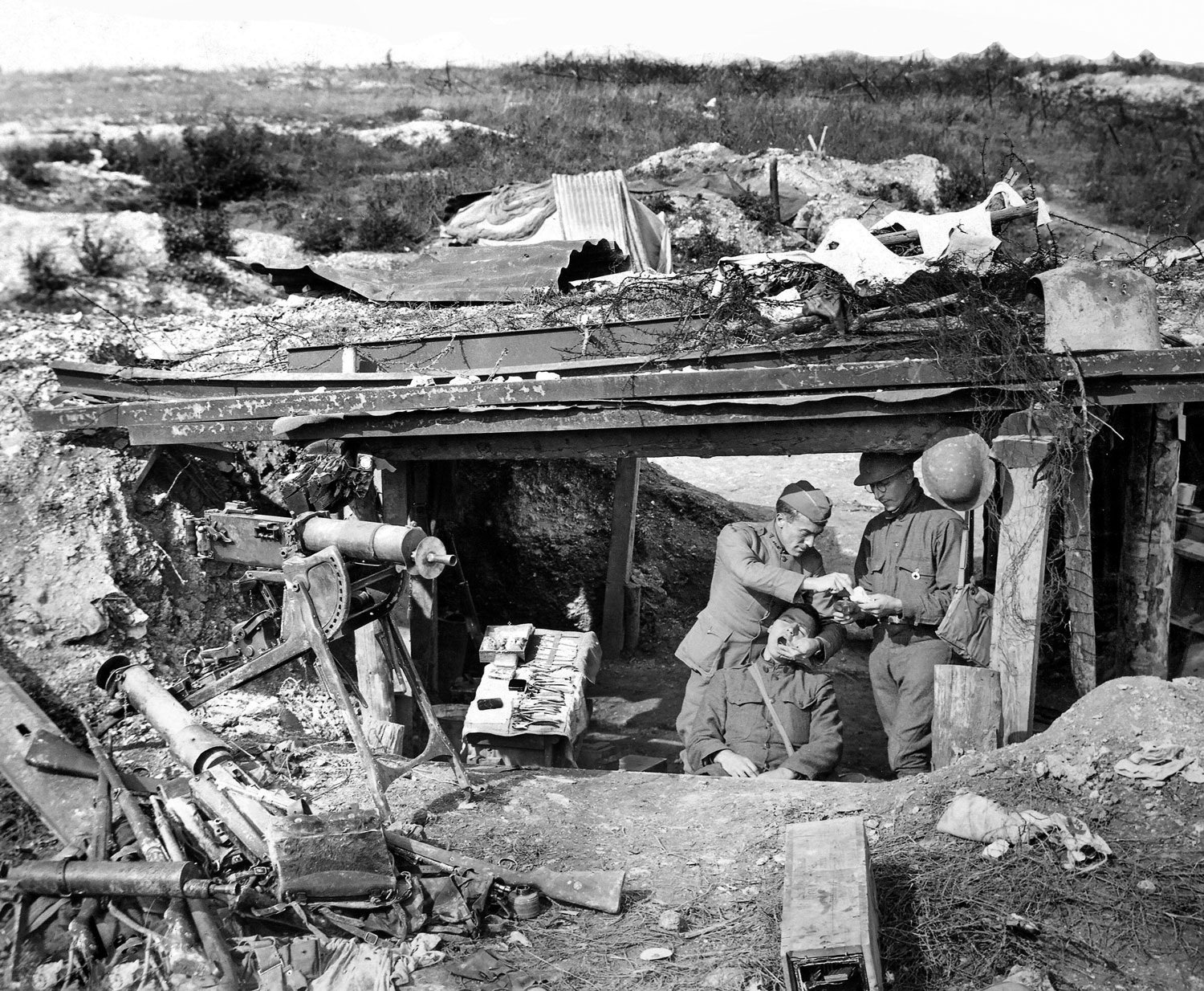 First World War Field trench dental surgery with American soldier receiving dental care in a recently captured German bunker during the Meuse Argonne Offensive October 1918 Picture Shawshots Alamy Stock Photo