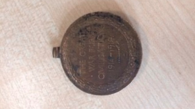 WW1 Medal Found at Tip