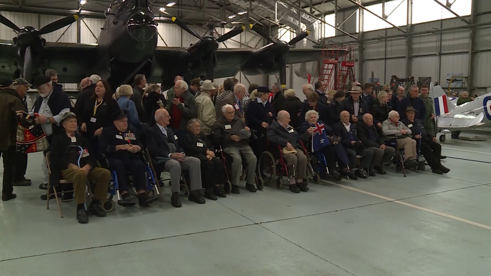 WW2 veterans from Australia at the opening of the International Bomber Command Centre0.jpg