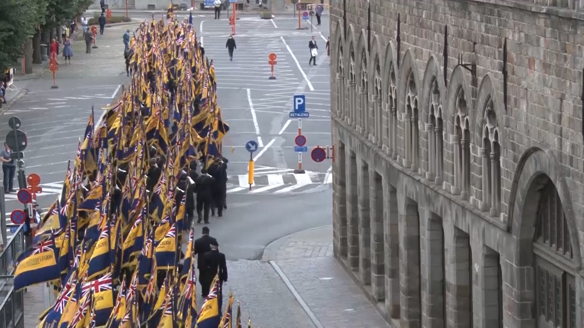 2200 RBL members marched through the town.
