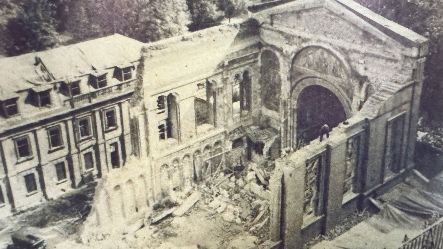 Another angle showing the damage to the Guards' Chapel following the V1 bombing in June 1944 CREDIT Crown Copyright