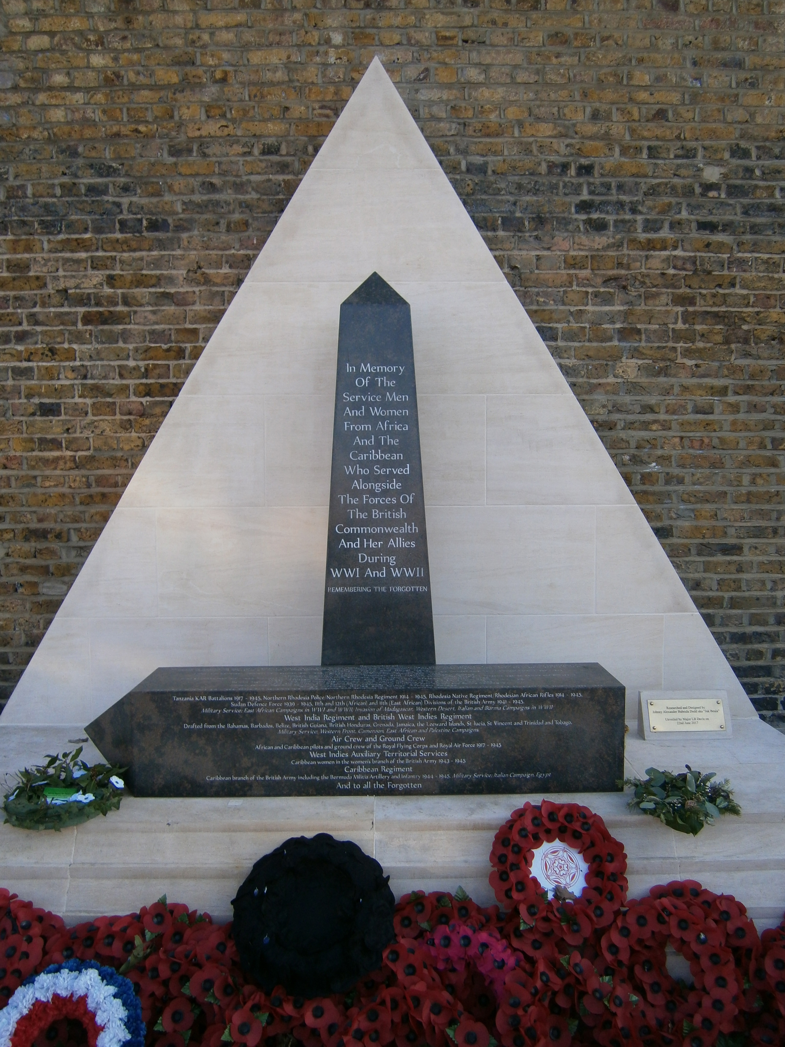 Credit African and Caribbean War Memorial in Windrush Square, Brixton, London (image: Courtesy of Stephen Bourne) 