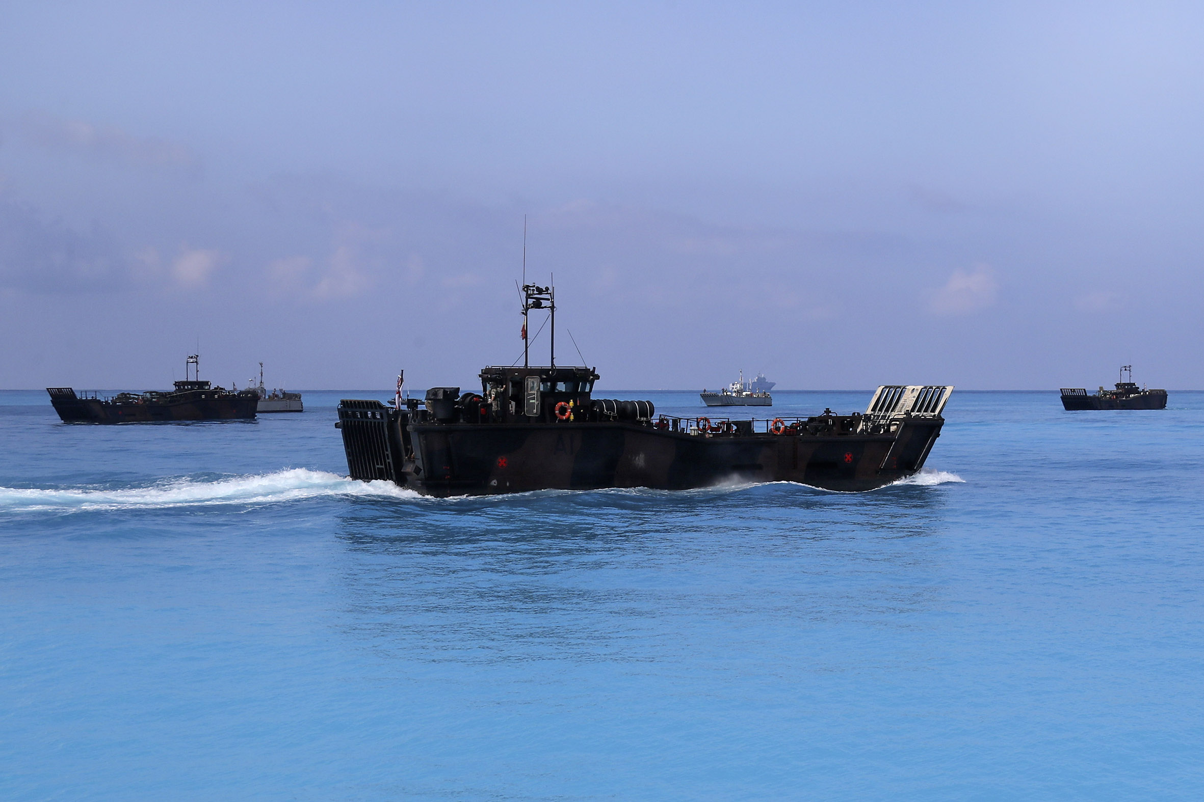 British and Egyptian landing craft move through waters off Alexandria 111120 CREDIT ROYAL NAVY