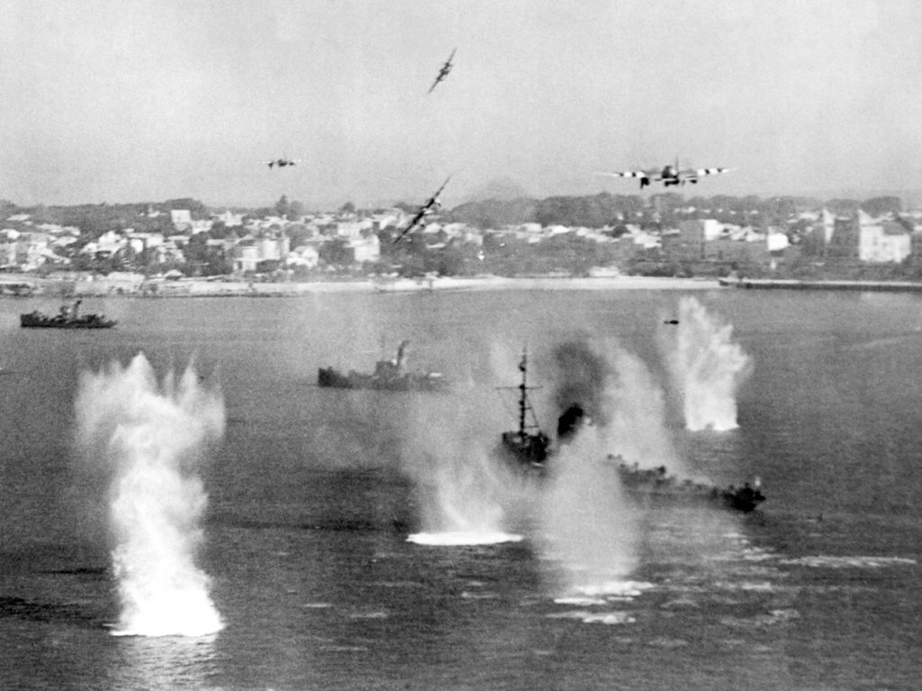 de Haviland Mosquito FB.VIs of 248 Squadron attacking a German 'M' Class minesweeper and two trawler-type auxiliaries in France,  1944 WWII Credit MOD 010918